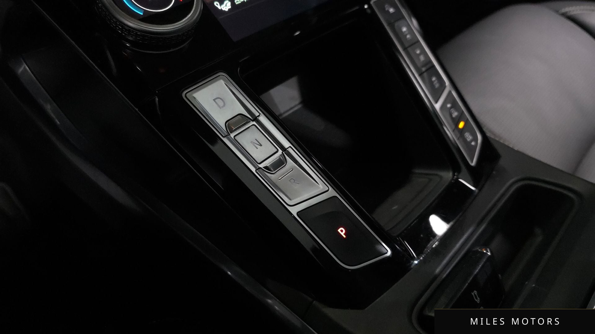 Jaguar I-PACE 2019 — миниатюра 12