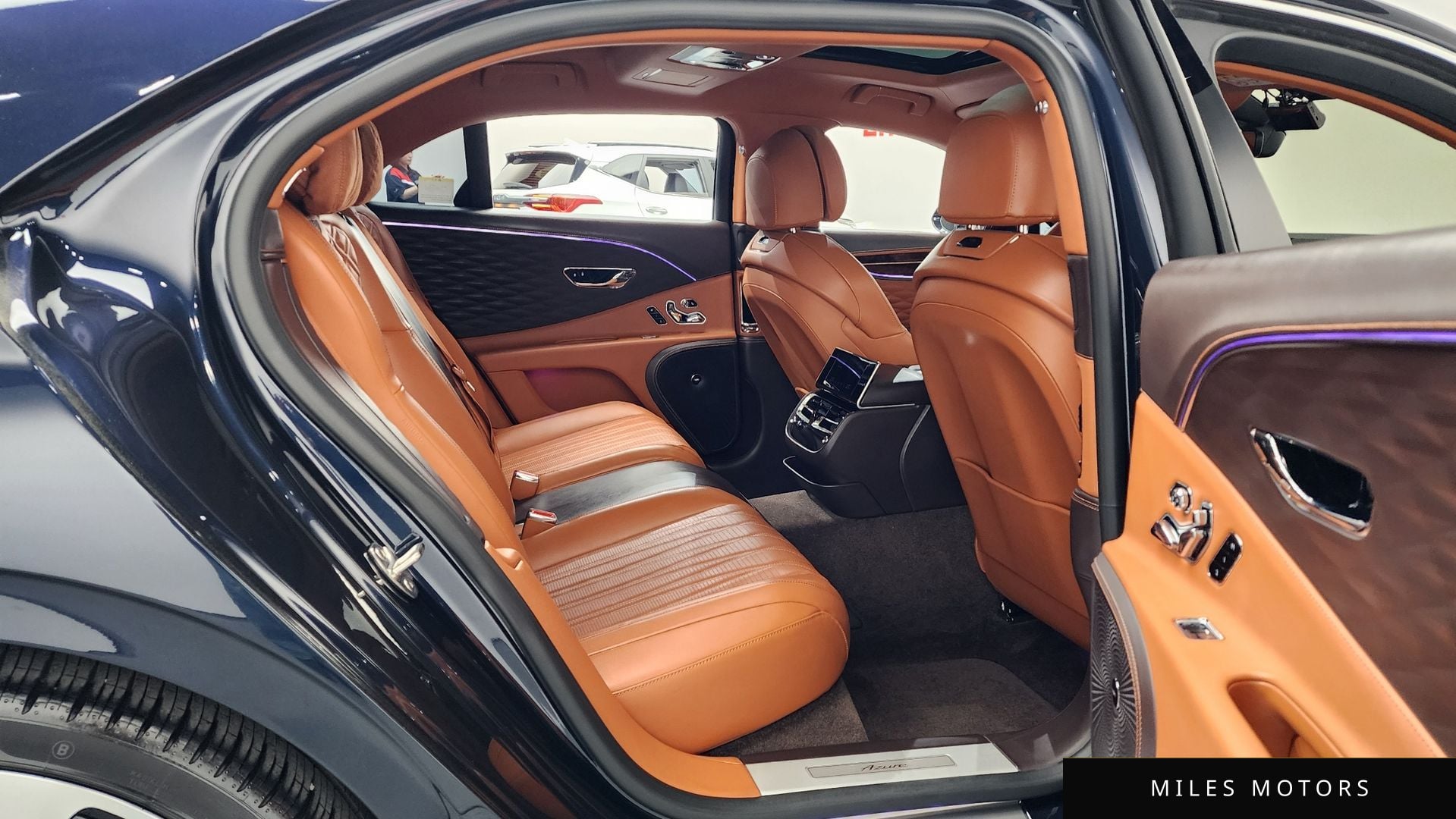 Bentley 플라잉스퍼 2023 — миниатюра 17