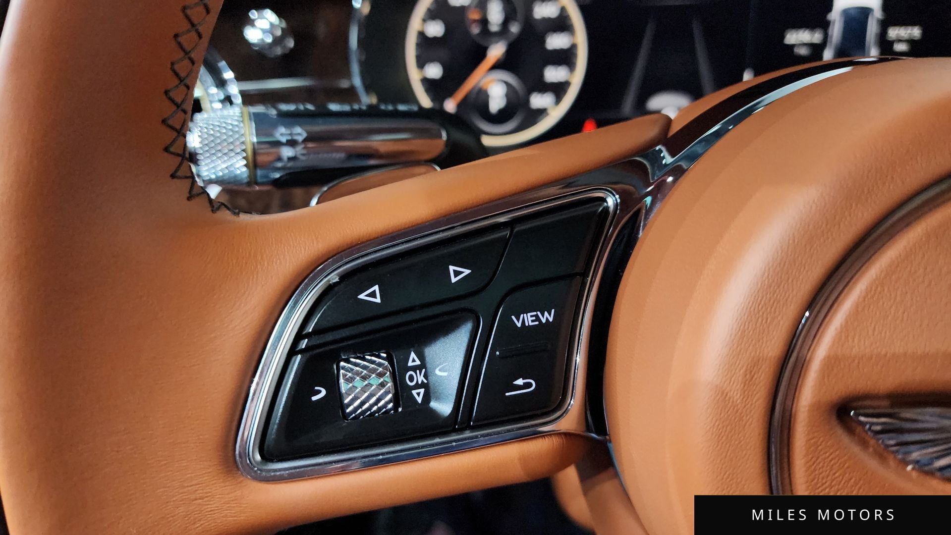 Bentley 플라잉스퍼 2023 — миниатюра 23