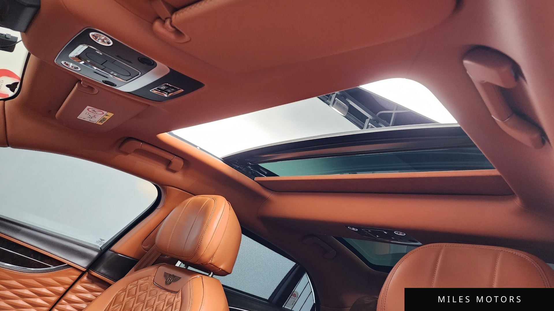 Bentley 플라잉스퍼 2023 — миниатюра 24