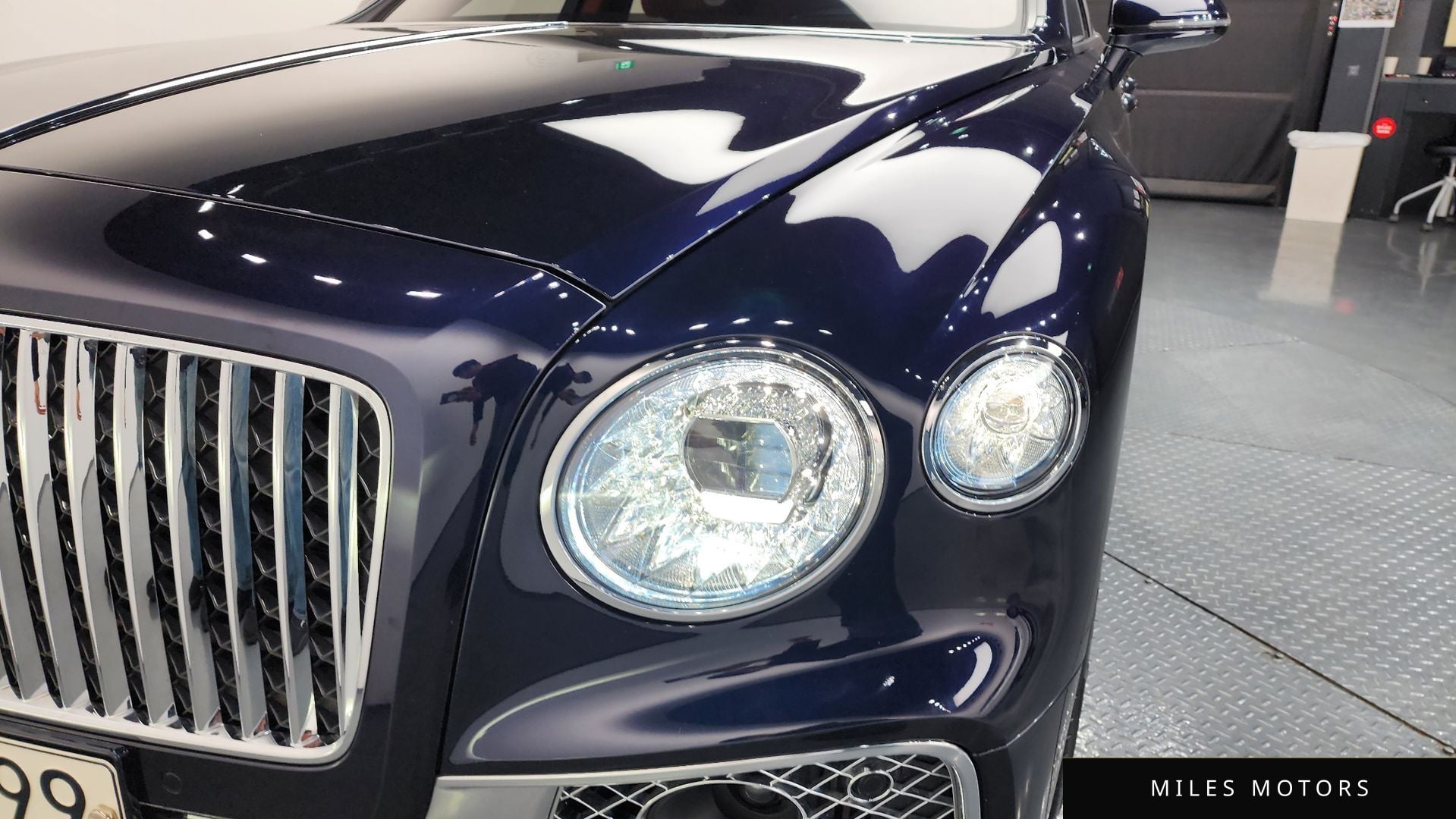 Bentley 플라잉스퍼 2023 — миниатюра 8