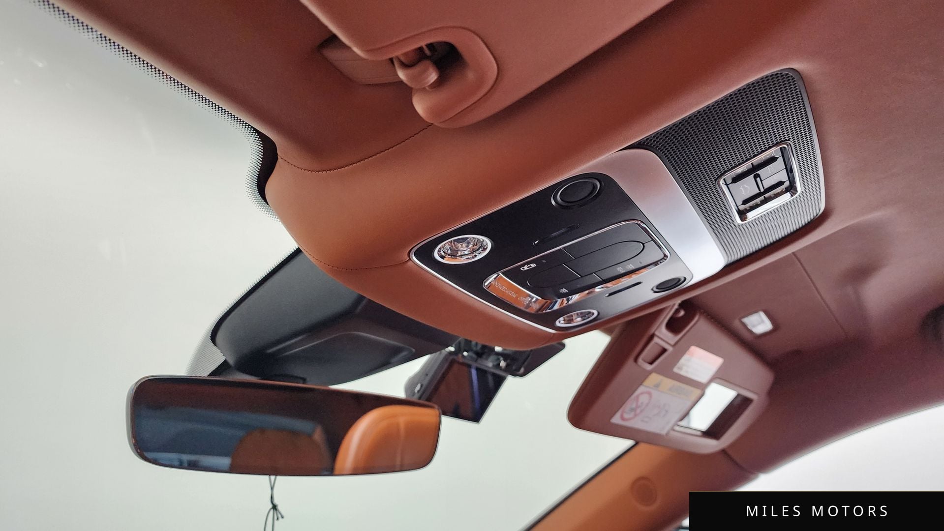 Bentley 플라잉스퍼 2023 — миниатюра 27