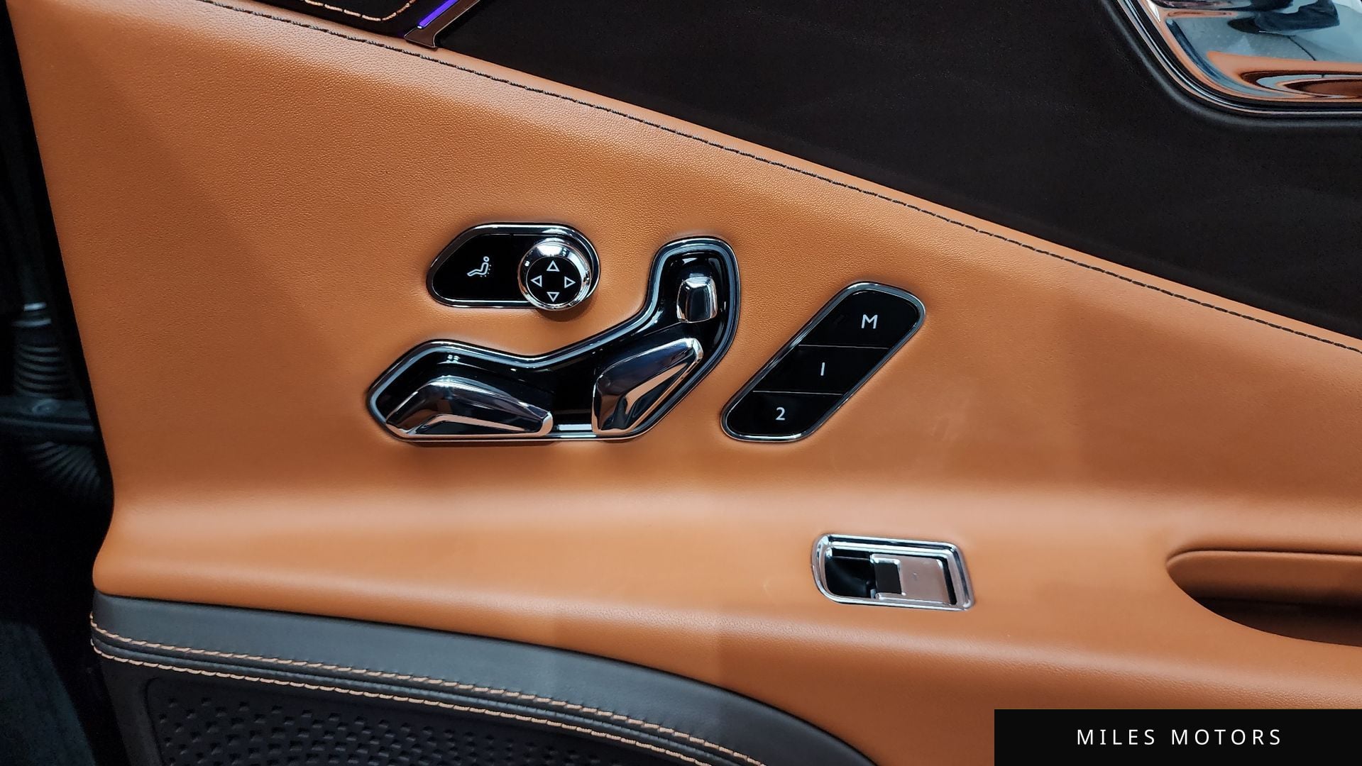 Bentley 플라잉스퍼 2023 — миниатюра 40