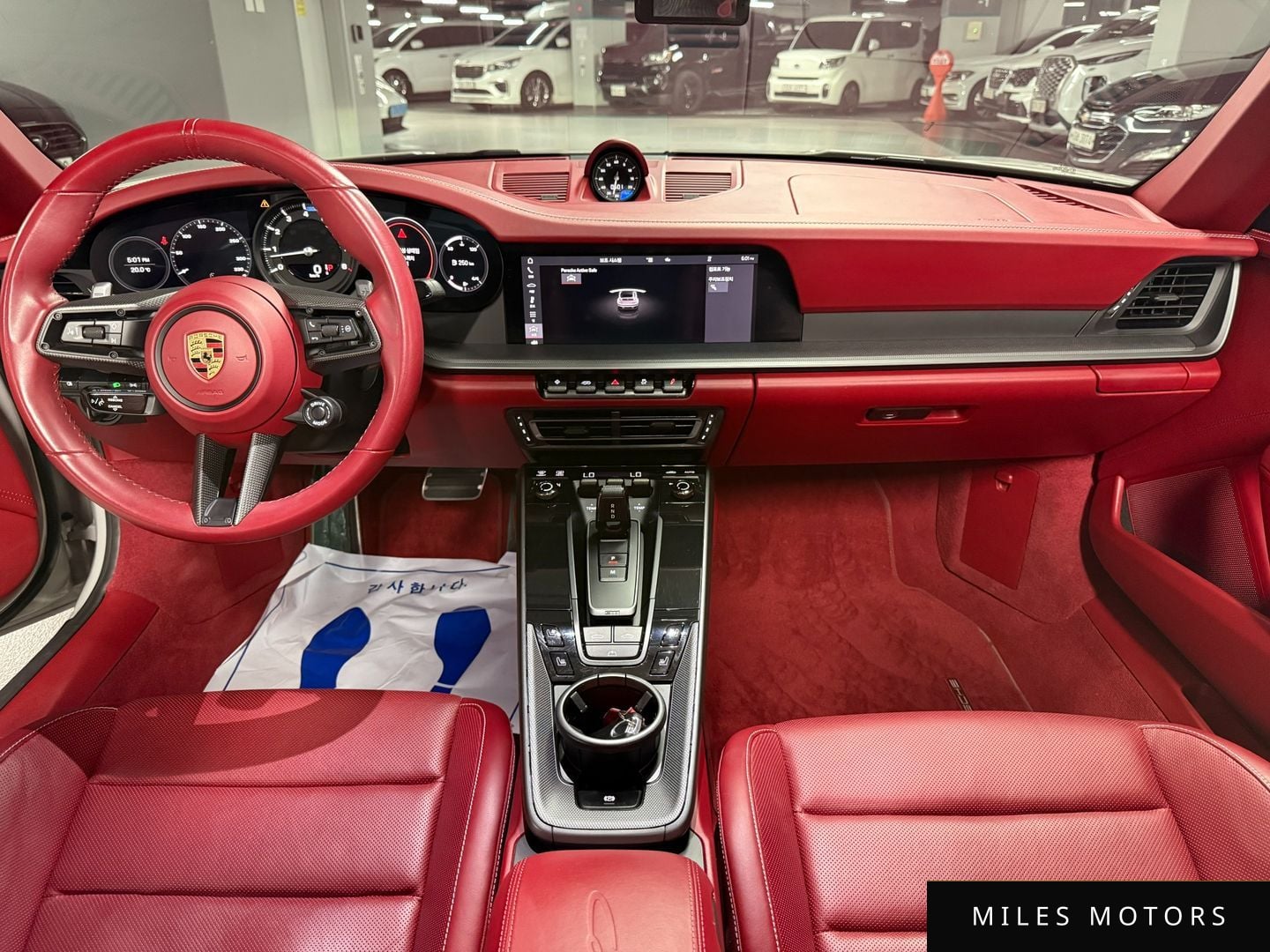 Porsche 911 (992) 2020 — миниатюра 8