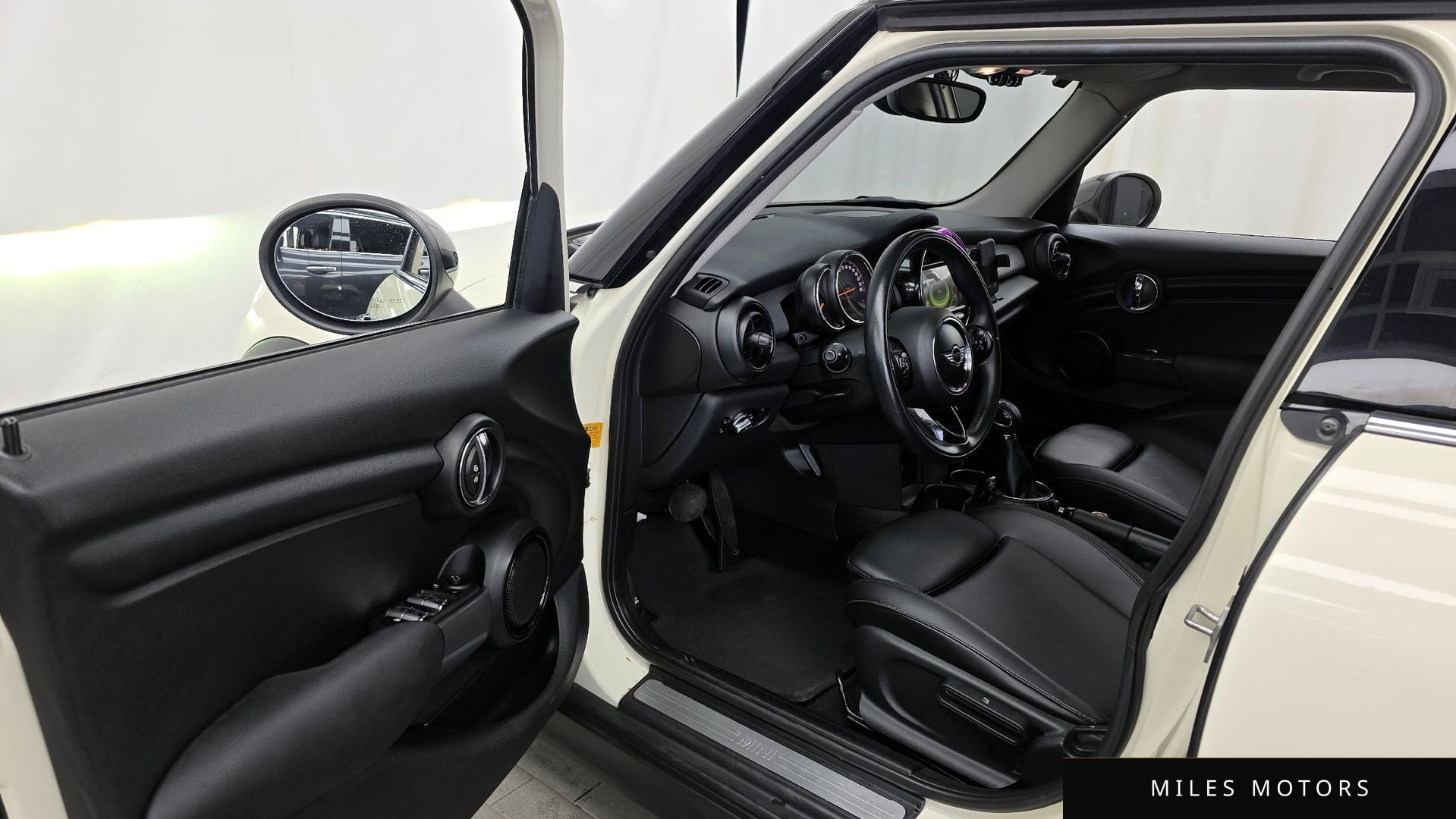 MINI Cooper D 2016 — миниатюра 10