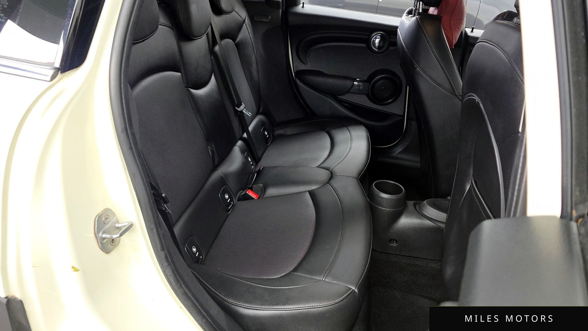 MINI Cooper D 2016 — миниатюра 11
