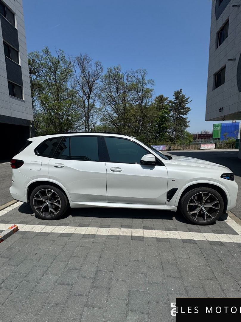BMW X5 (G05) 2025 — миниатюра 5