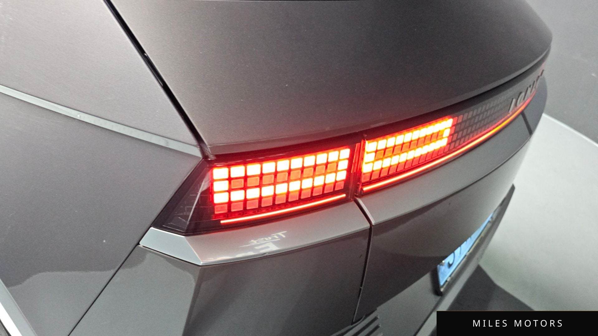 Hyundai Ioniq5 2022 — миниатюра 9