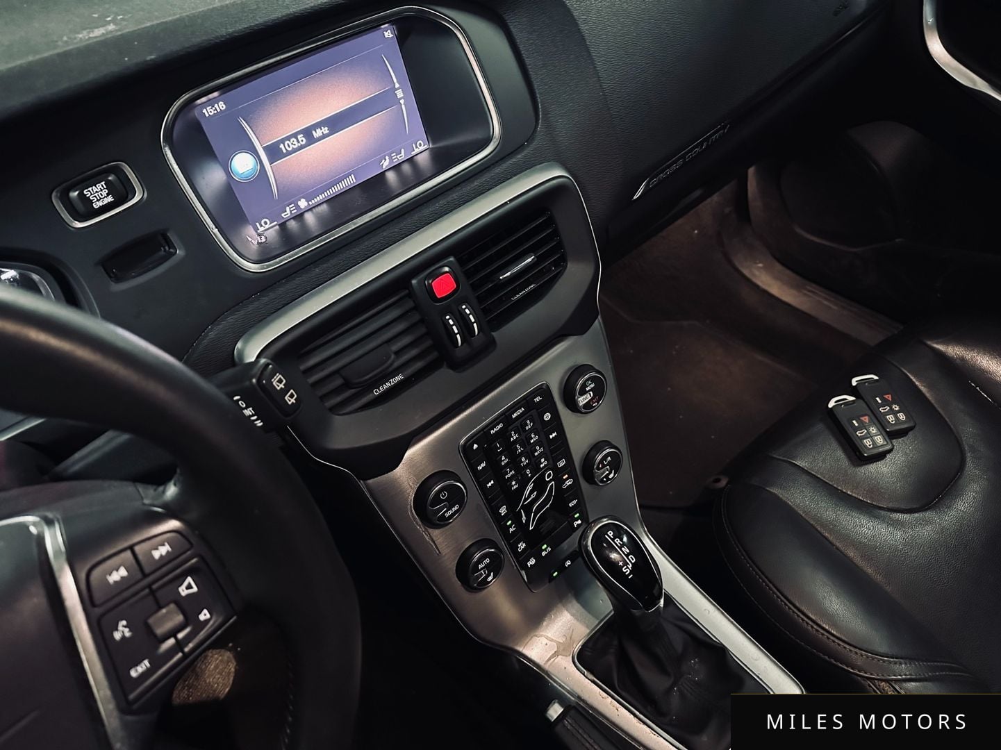 Volvo V40 2018 — миниатюра 6
