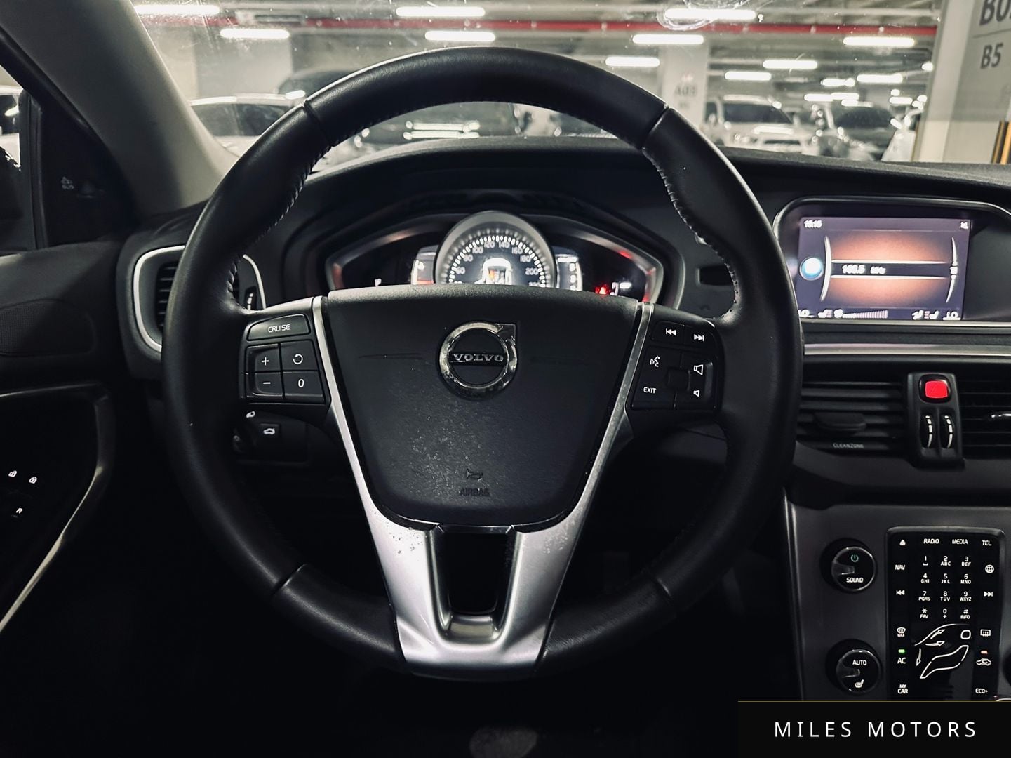 Volvo V40 2018 — миниатюра 12