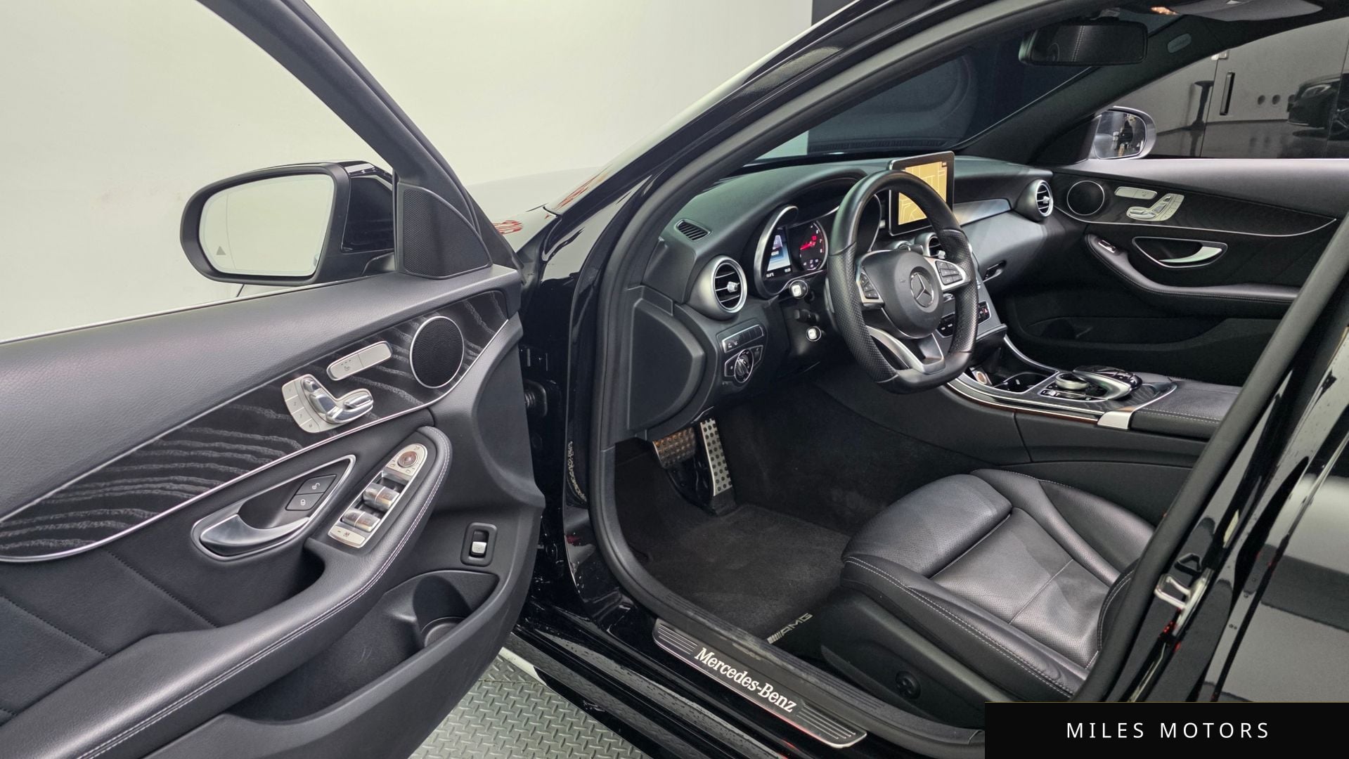 Mercedes-Benz C-Class W205 2017 — миниатюра 12