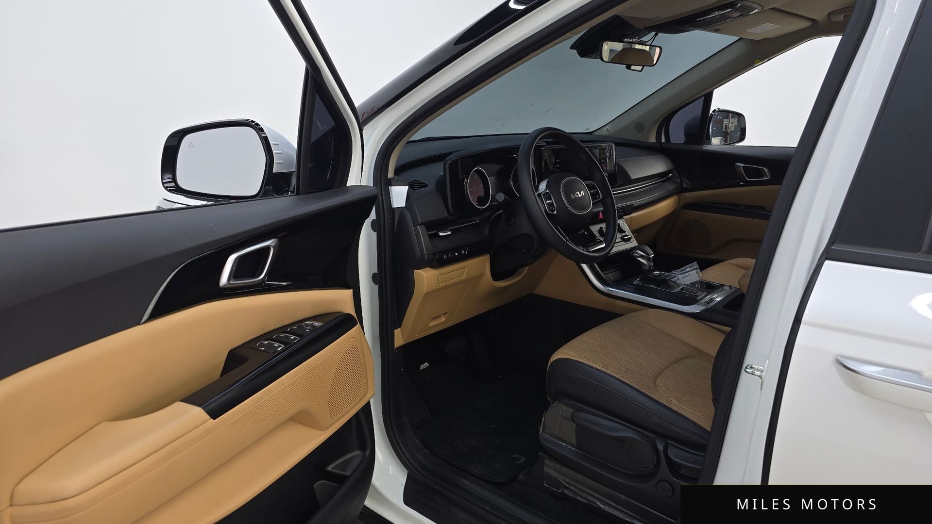 Kia Carnival 2023 — миниатюра 13
