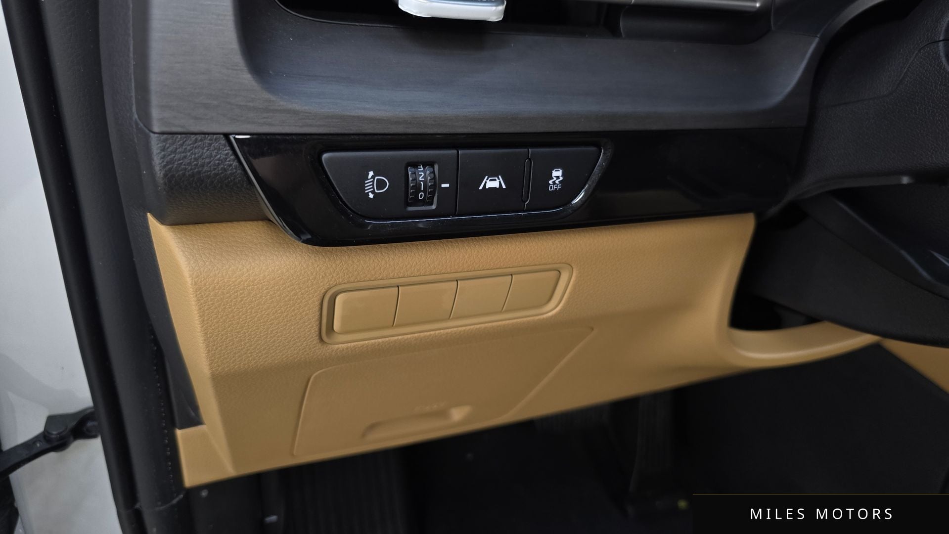 Kia Carnival 2023 — миниатюра 29