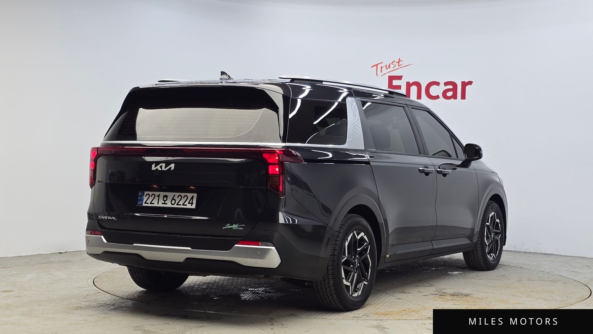 Kia Canival 2024 — миниатюра 2