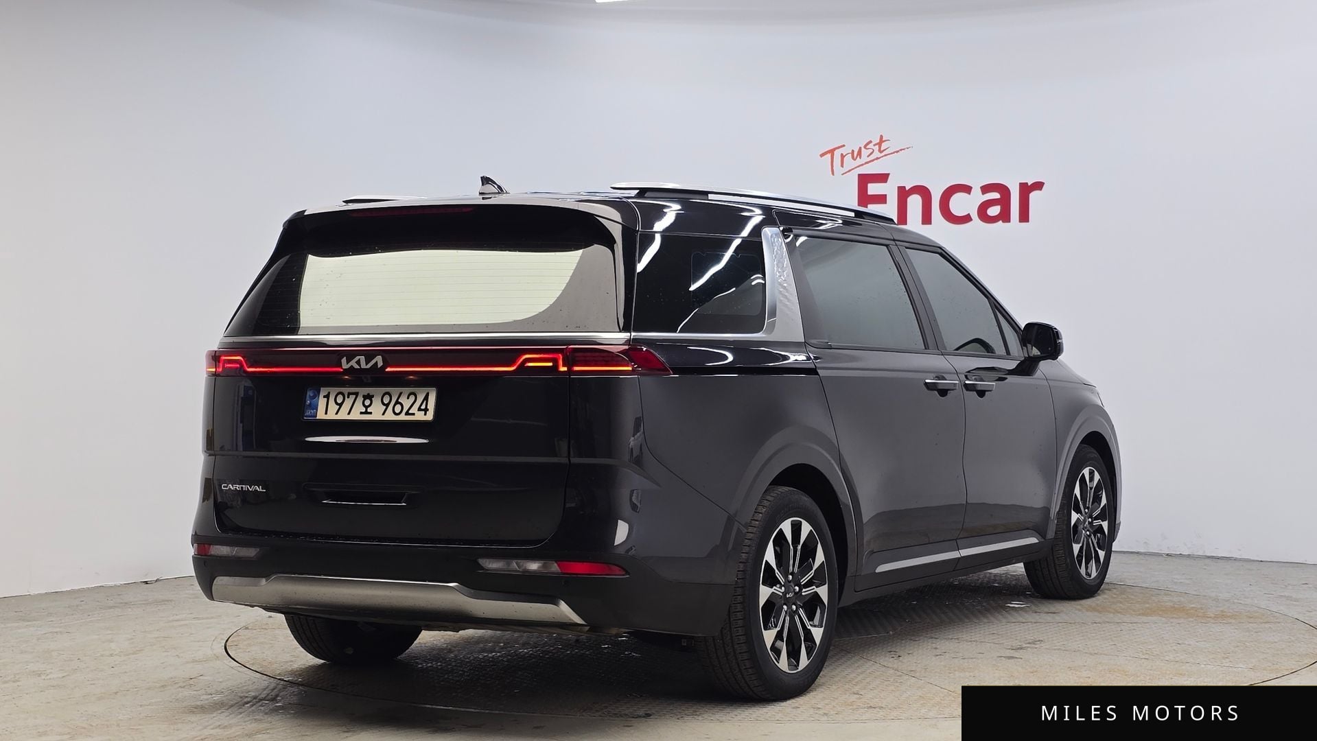 Kia Carnival 2022 — миниатюра 2
