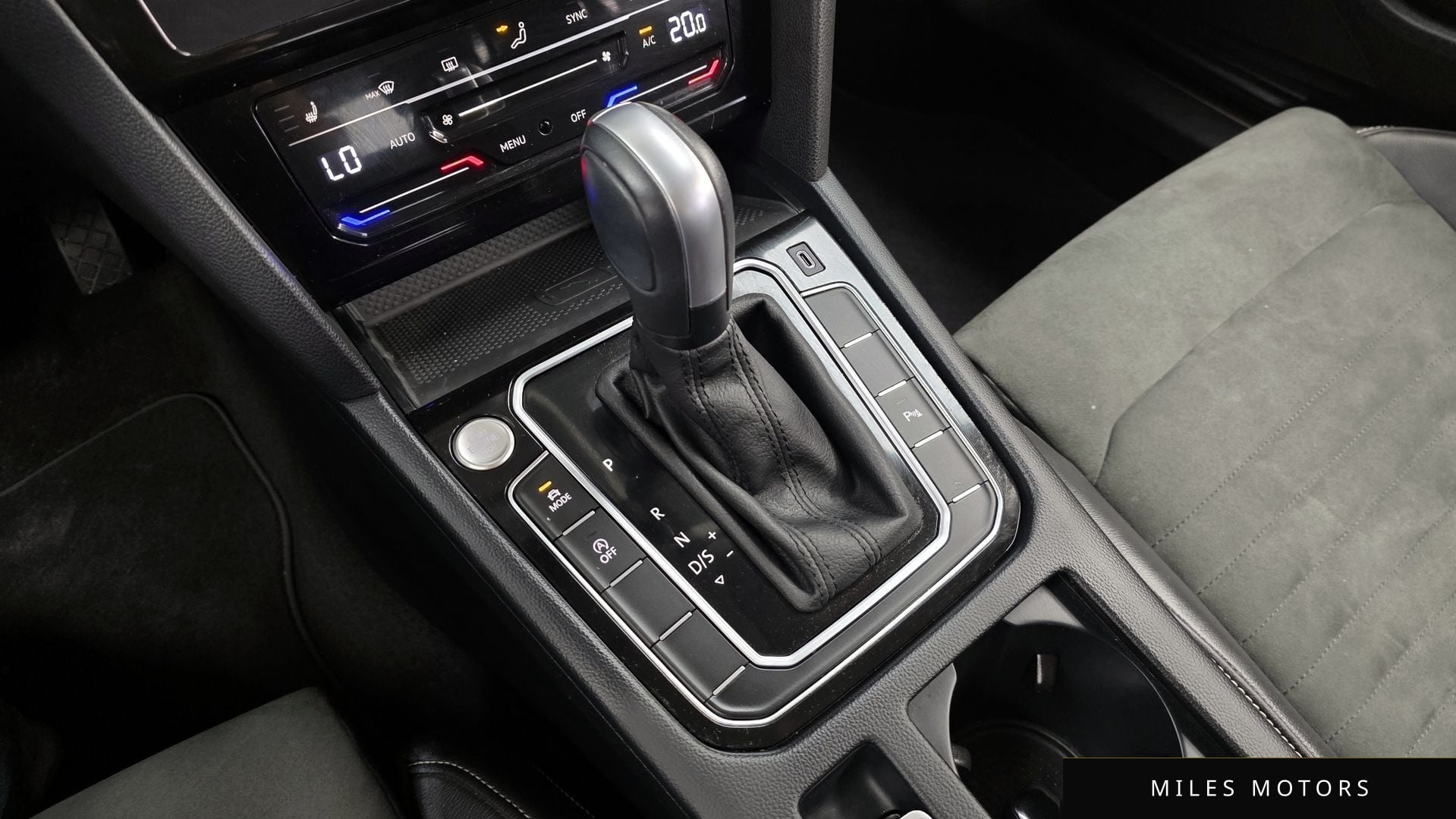 Volkswagen Passat 2022 — миниатюра 12