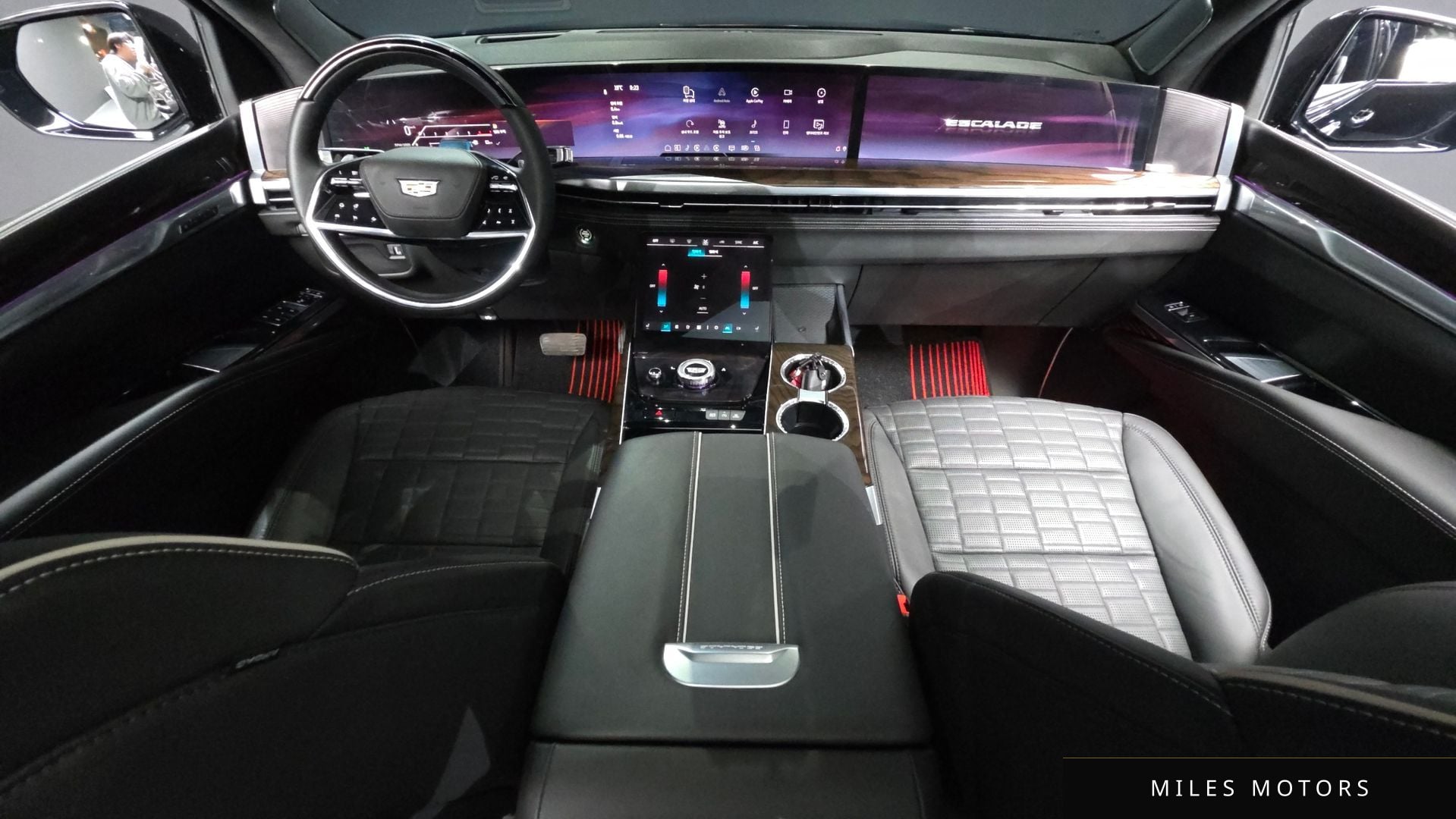 Cadillac Escalade 2025 — миниатюра 10