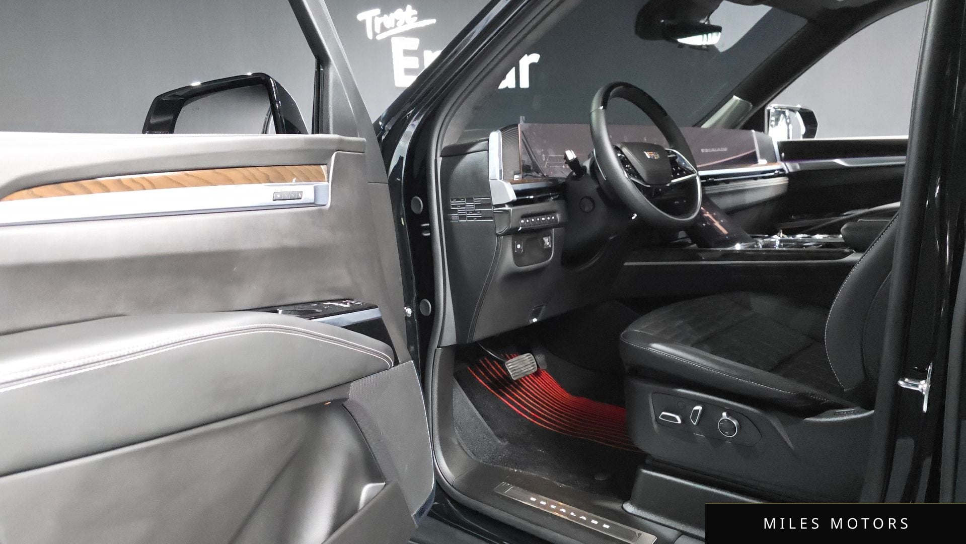 Cadillac Escalade 2025 — миниатюра 13