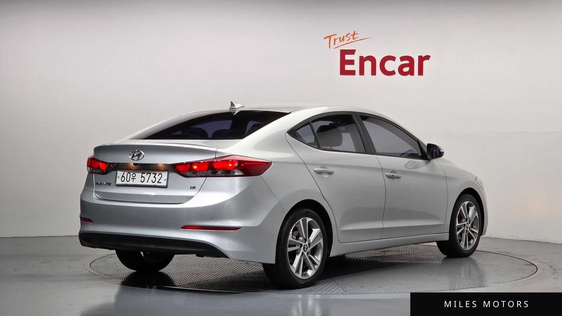 Hyundai AVANTE 2018 — миниатюра 2