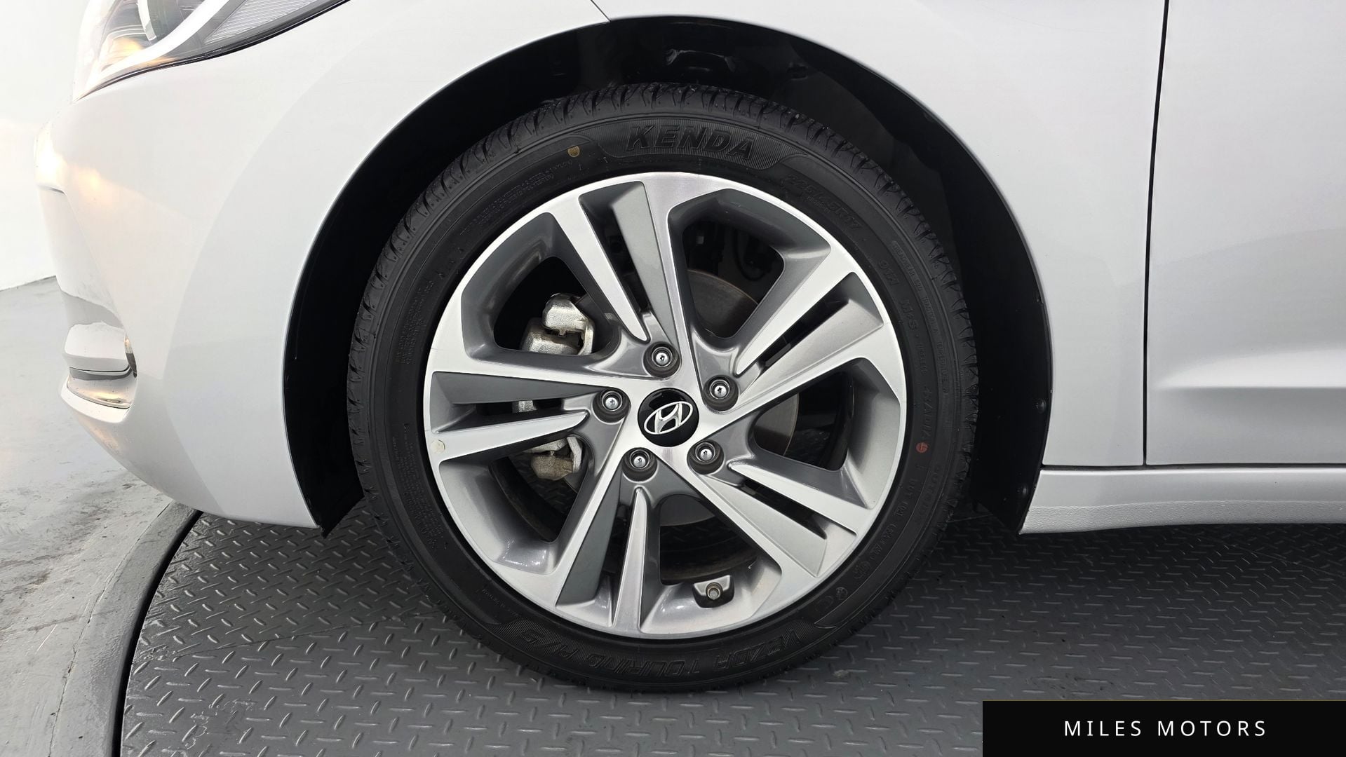 Hyundai AVANTE 2018 — миниатюра 5