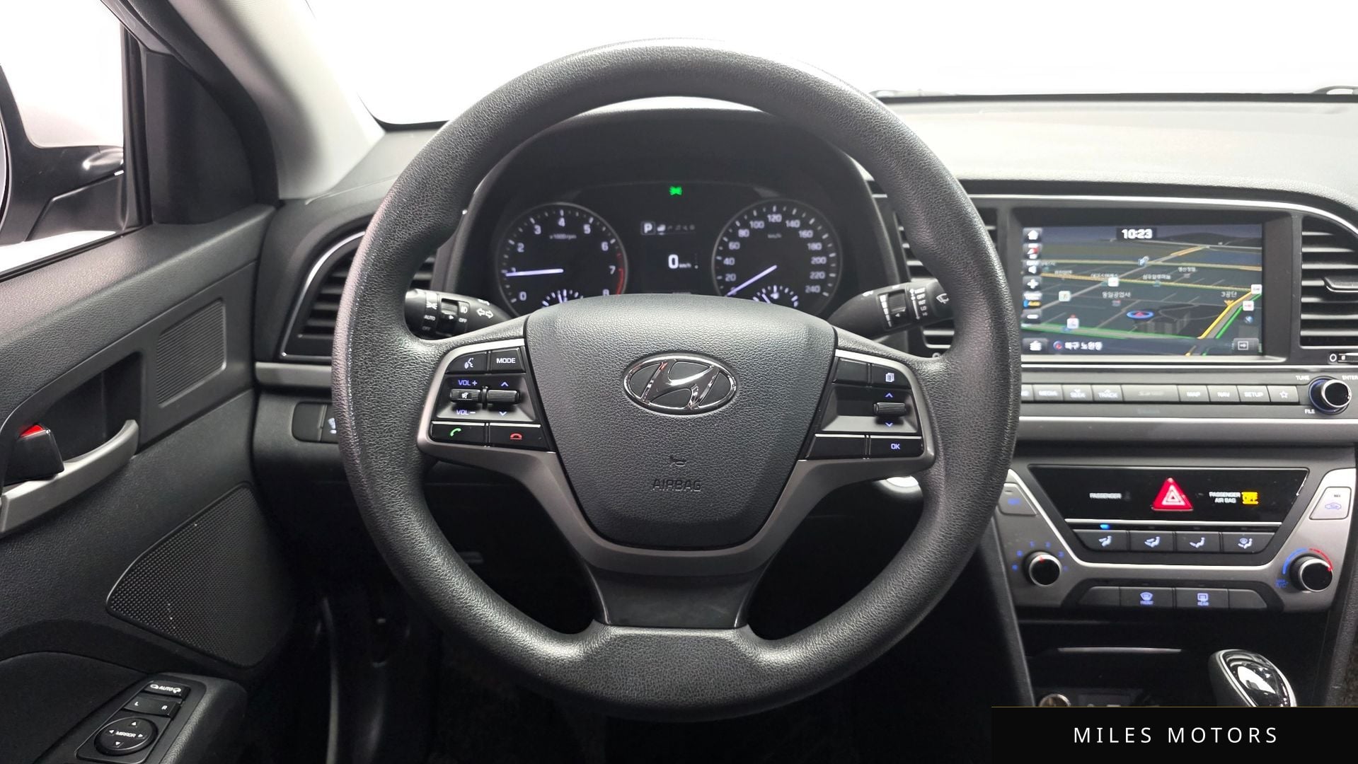 Hyundai AVANTE 2018 — миниатюра 12