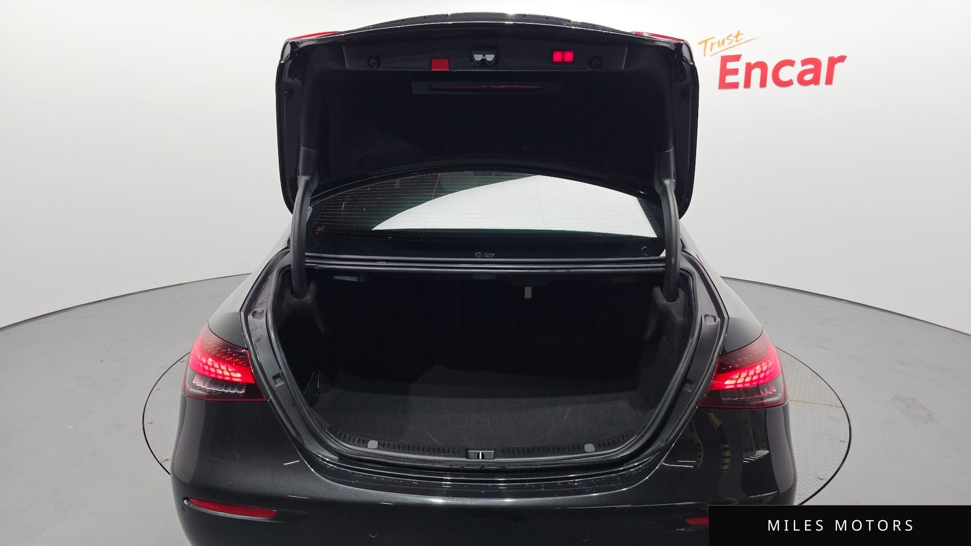 Mercedes-Benz E-클래스 W213 2021 — миниатюра 26