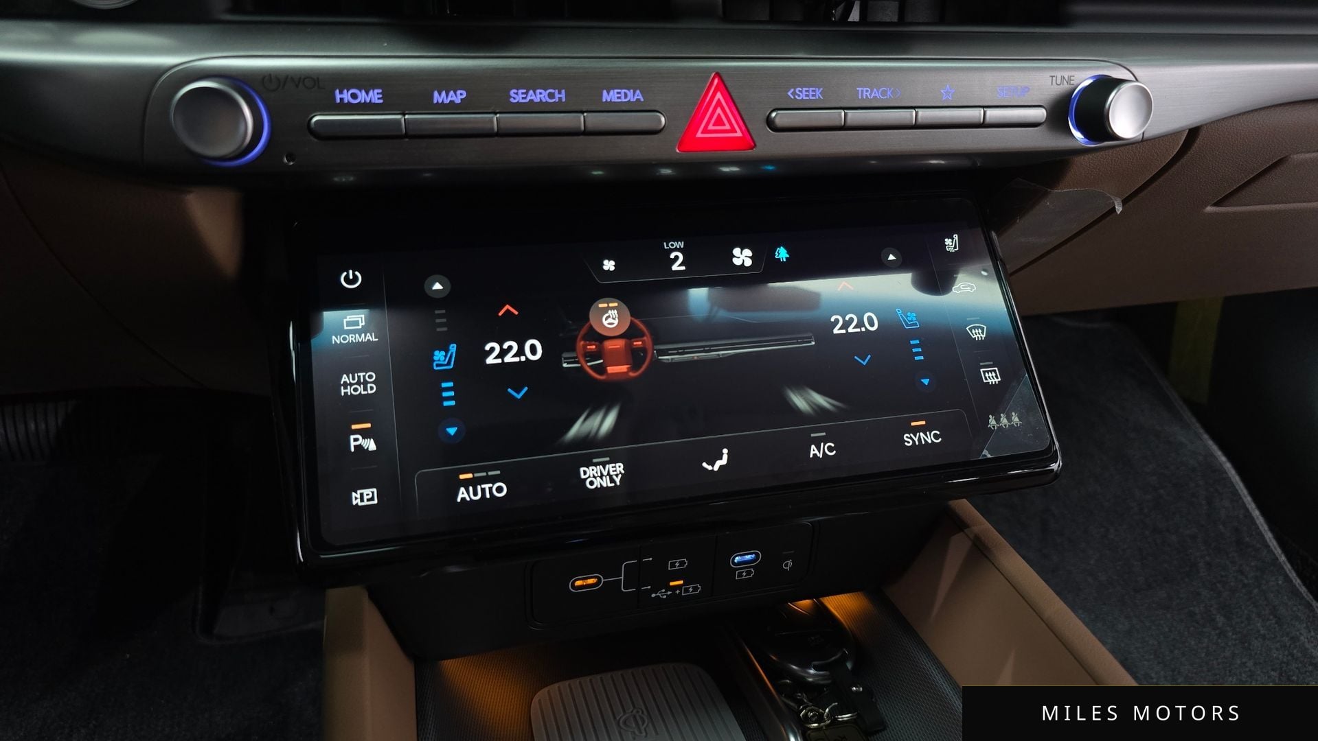 Hyundai 그랜저 하이브리드 (GN7) 2025 — миниатюра 21