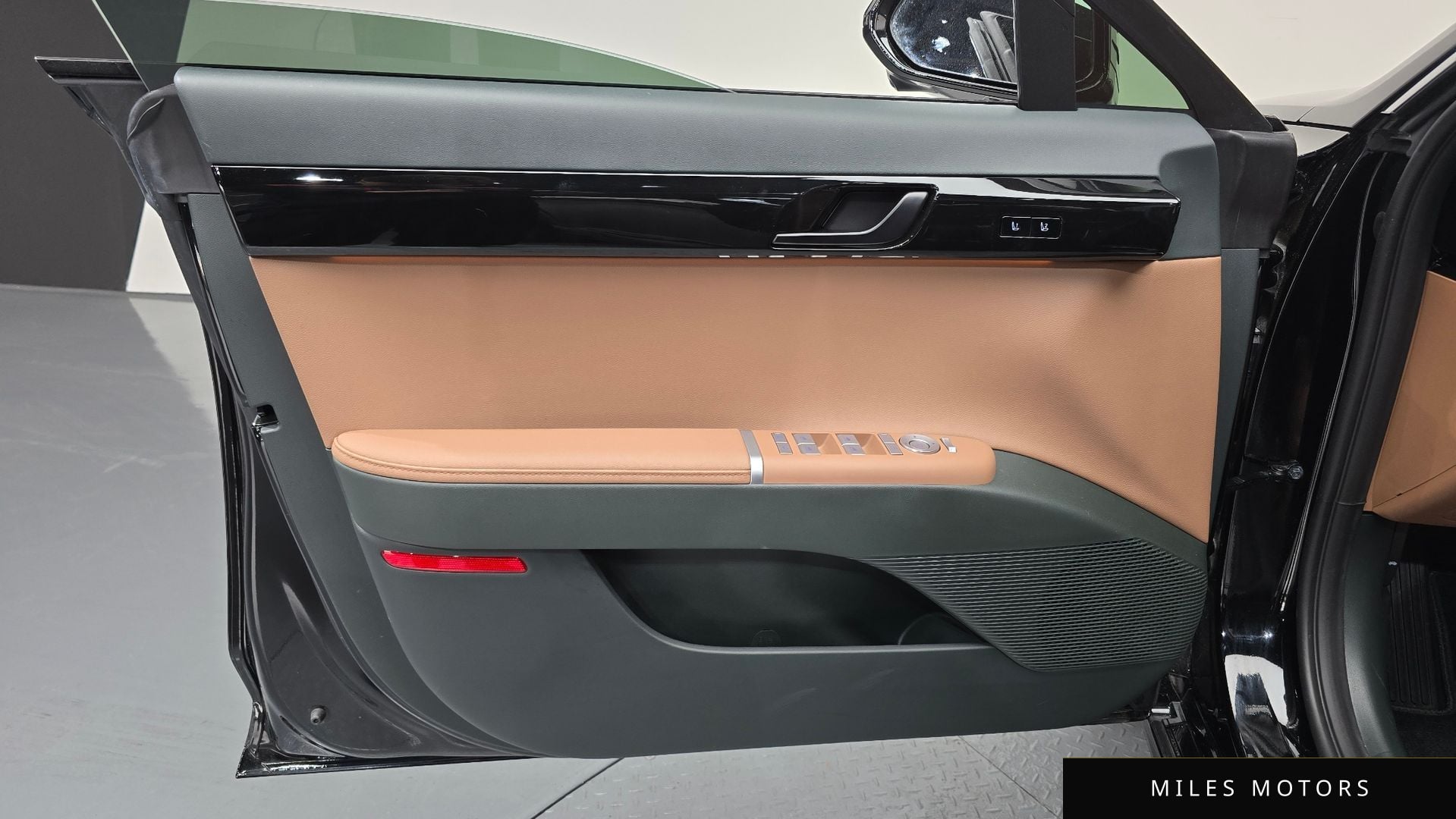Hyundai 그랜저 하이브리드 (GN7) 2025 — миниатюра 14