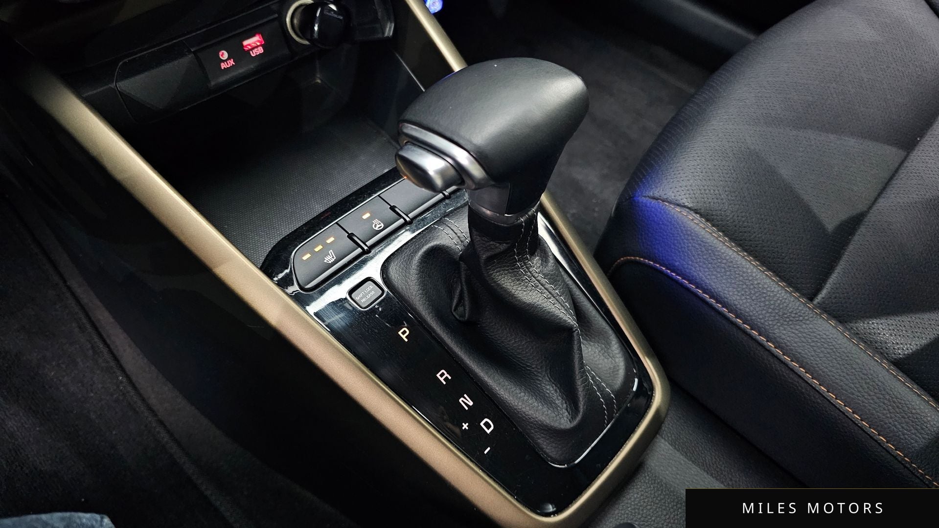 Kia Stonic 2018 — миниатюра 12
