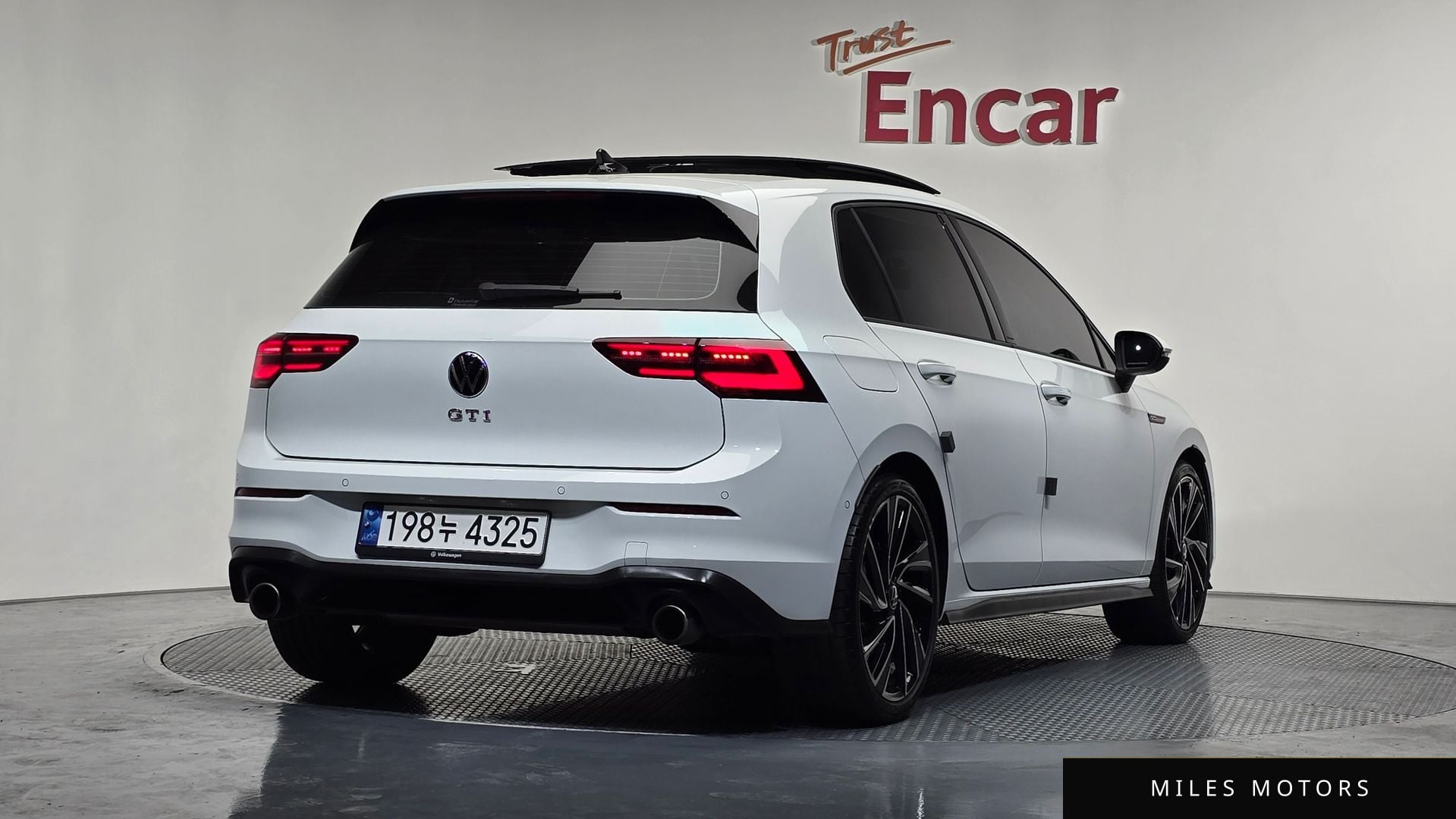 Volkswagen Golf 2024 — миниатюра 2