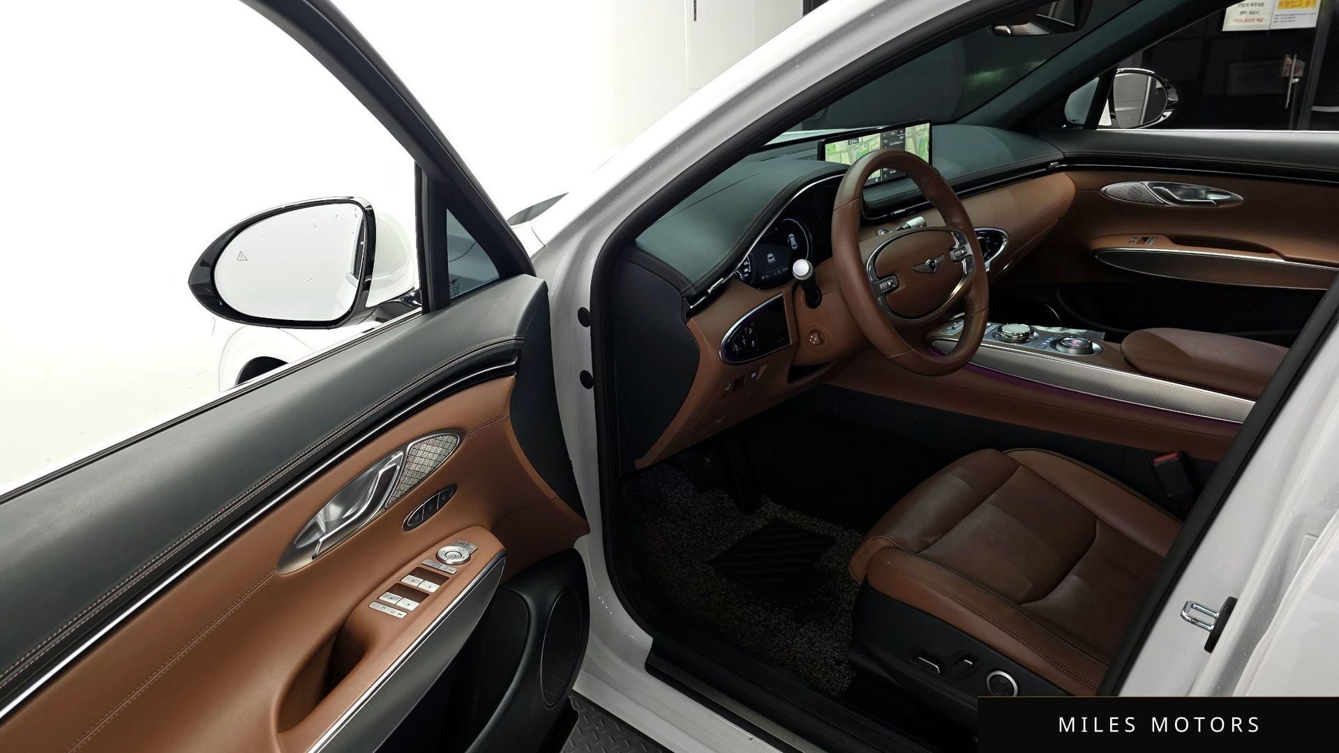 Genesis GV70 2023 — миниатюра 13