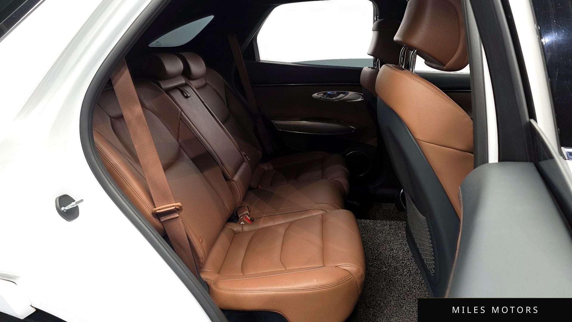 Genesis GV70 2023 — миниатюра 17