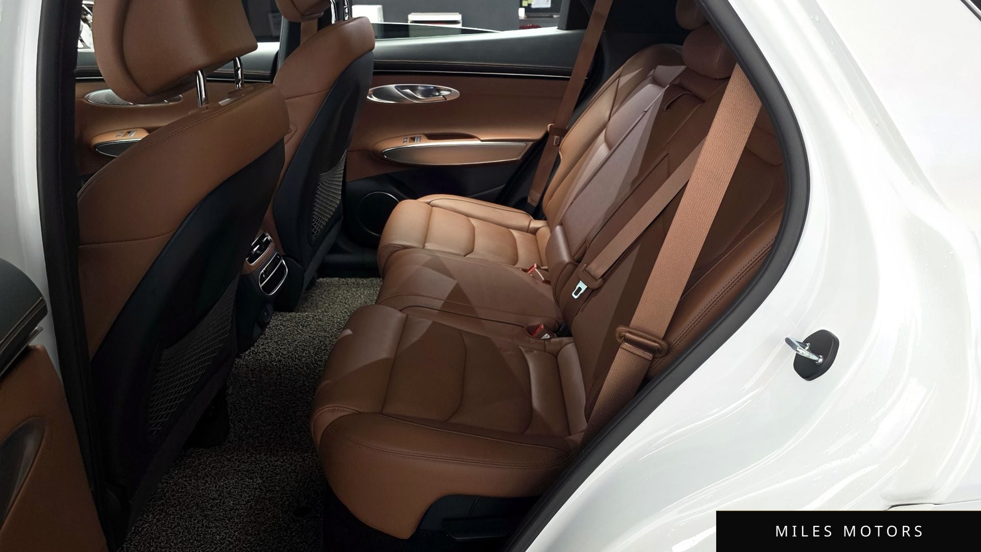 Genesis GV70 2023 — миниатюра 18