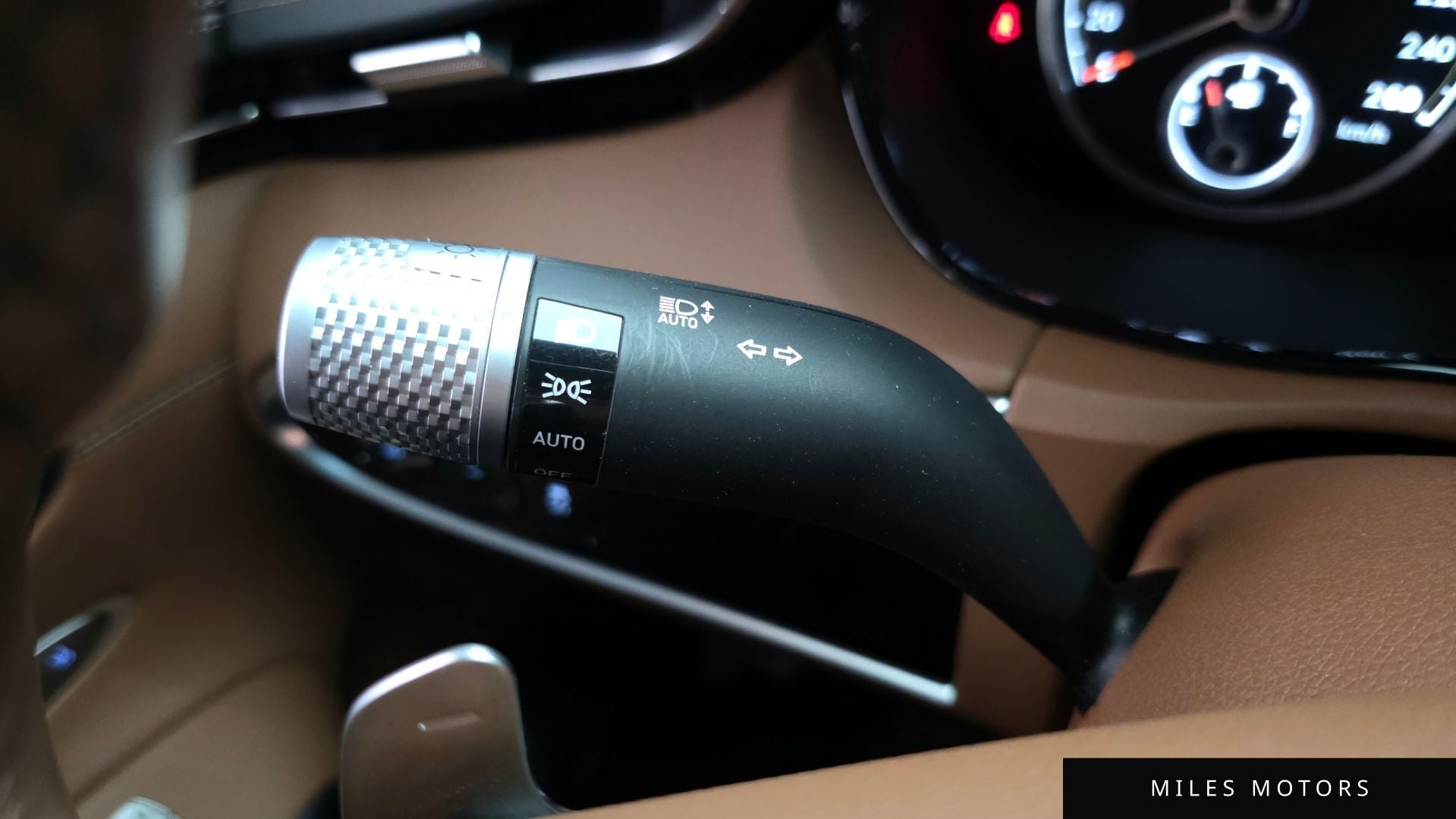 Genesis GV70 2023 — миниатюра 30
