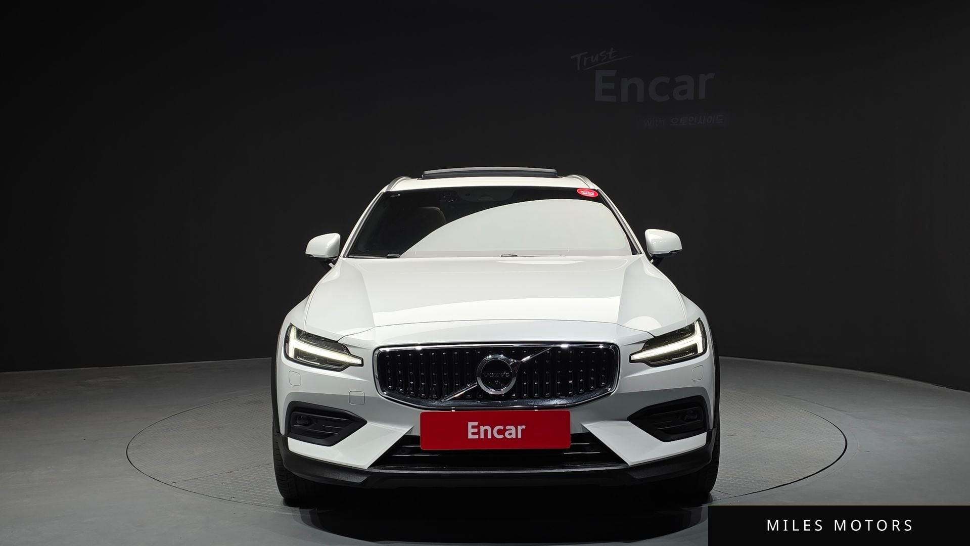 Volvo V60 크로스컨트리 2021 — миниатюра 3