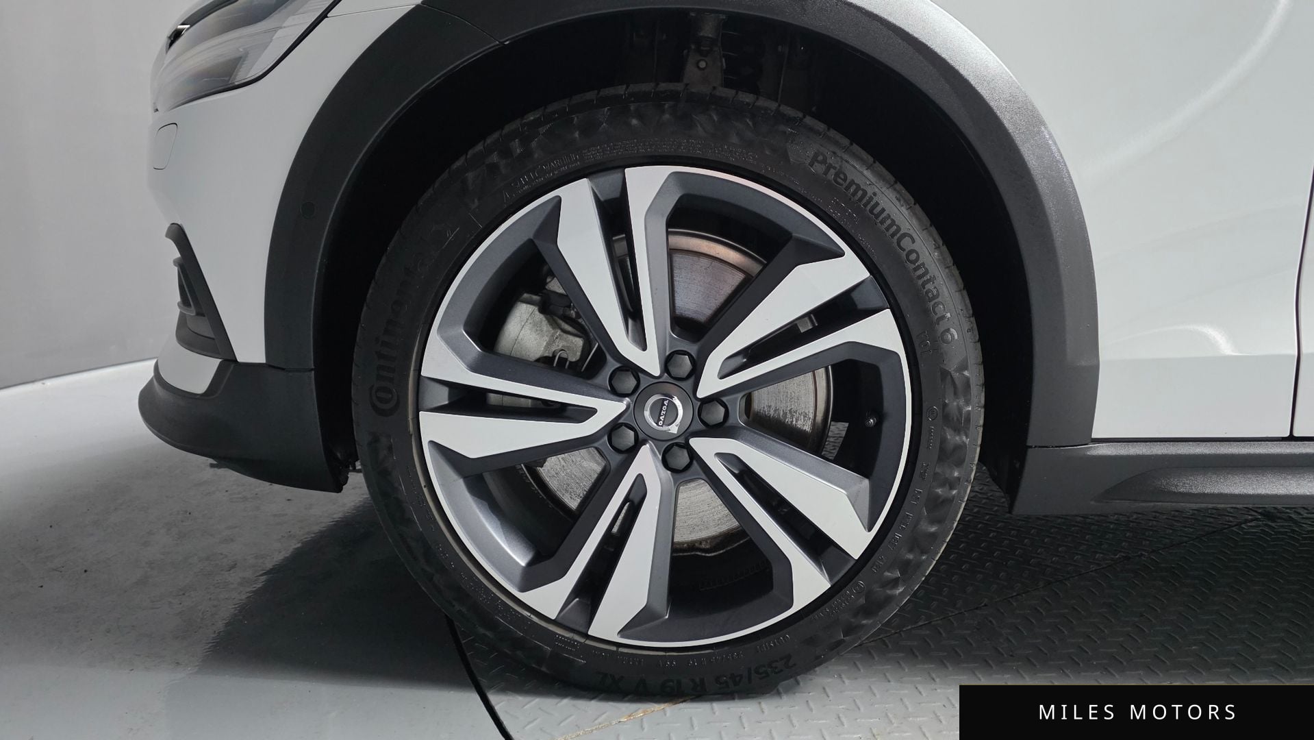 Volvo V60 크로스컨트리 2021 — миниатюра 5