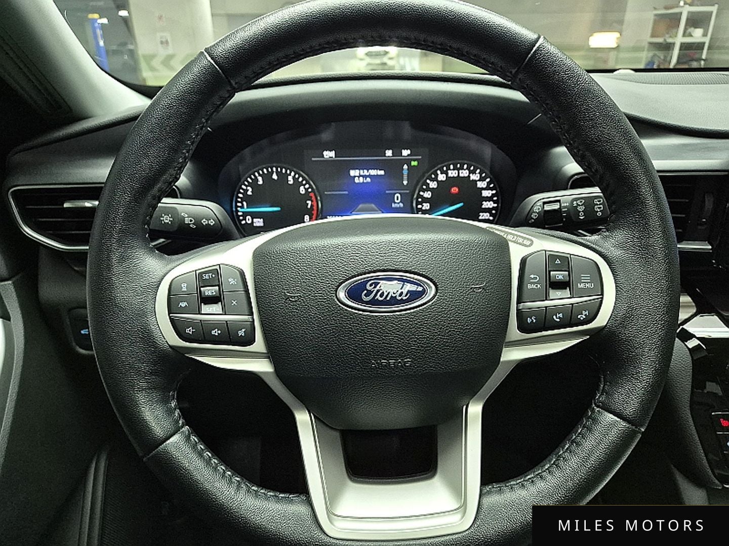 Ford Explorer 2022 — миниатюра 13
