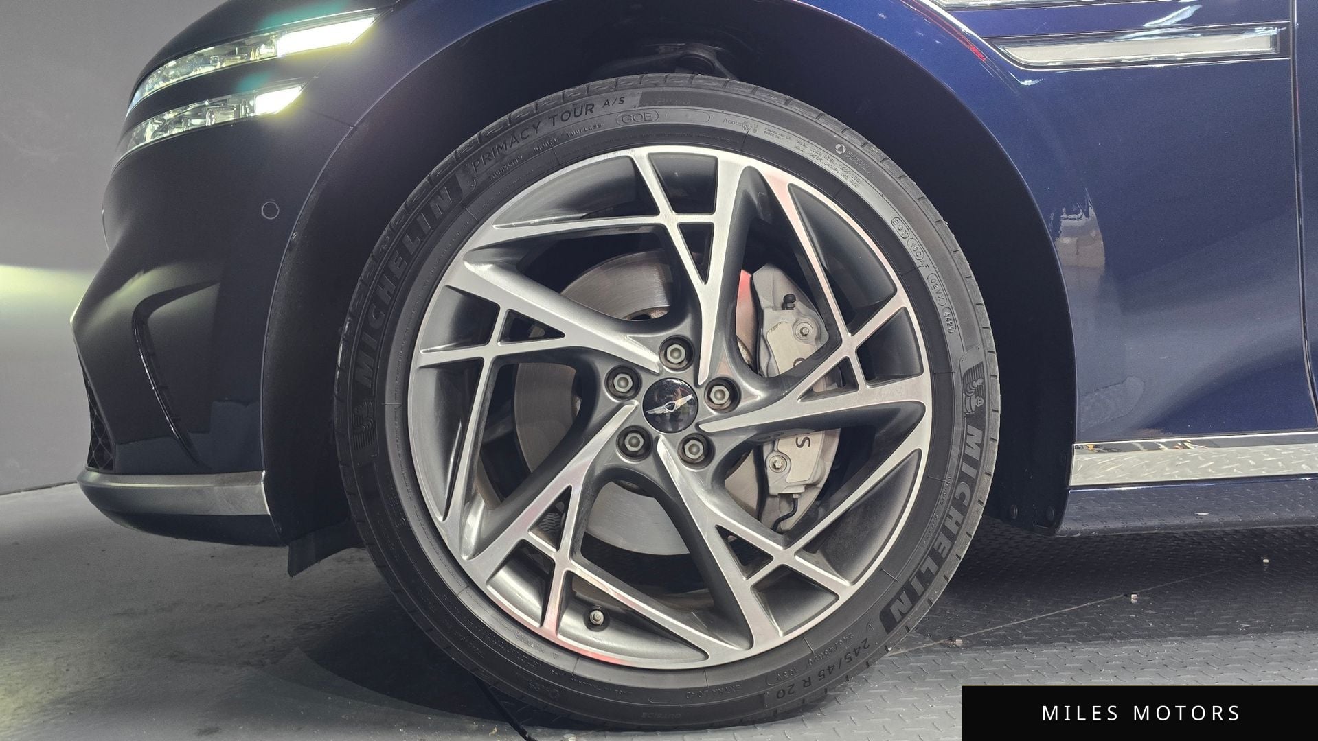 Genesis G90 (RS4) 2022 — миниатюра 5