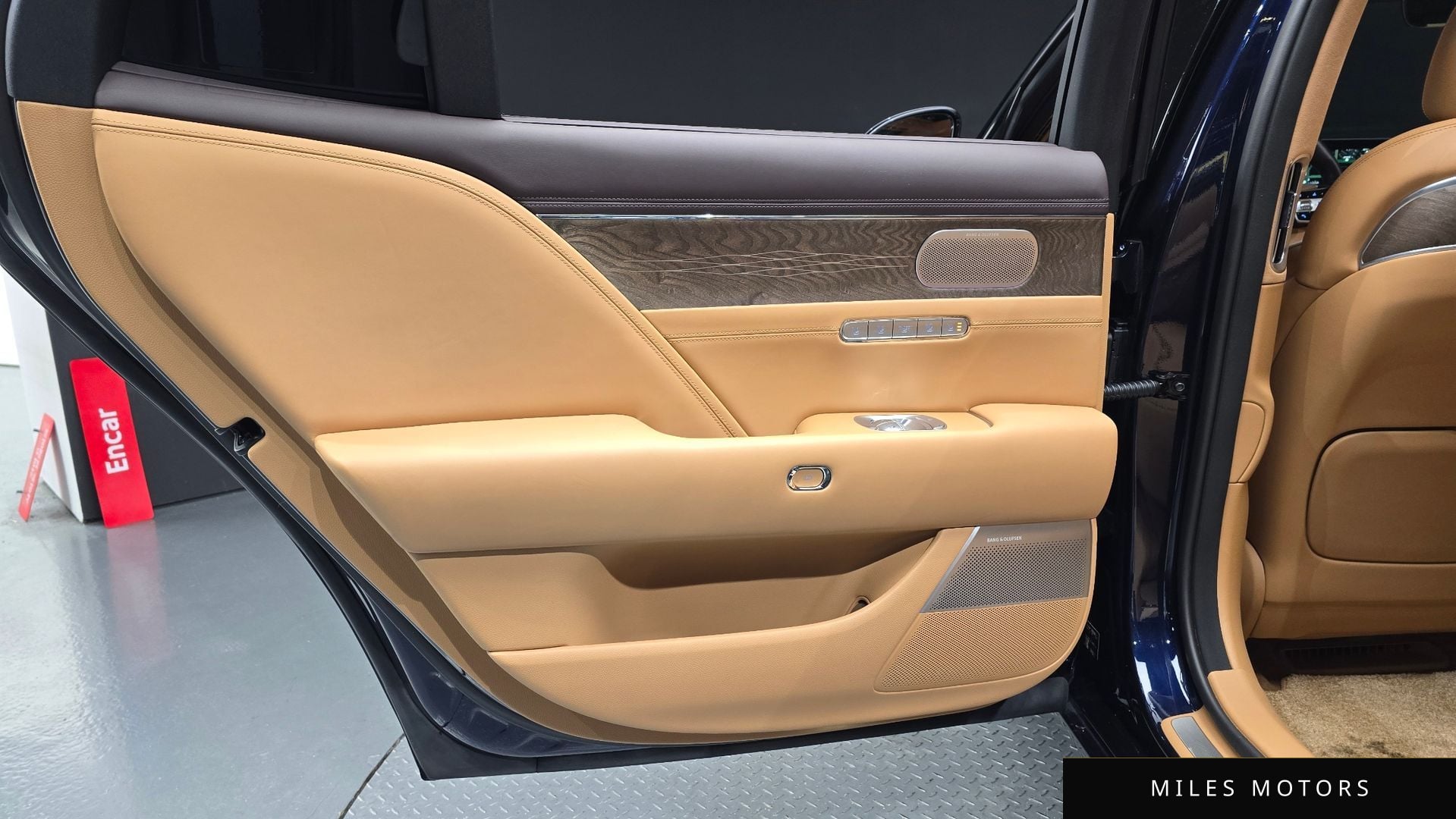 Genesis G90 (RS4) 2022 — миниатюра 15