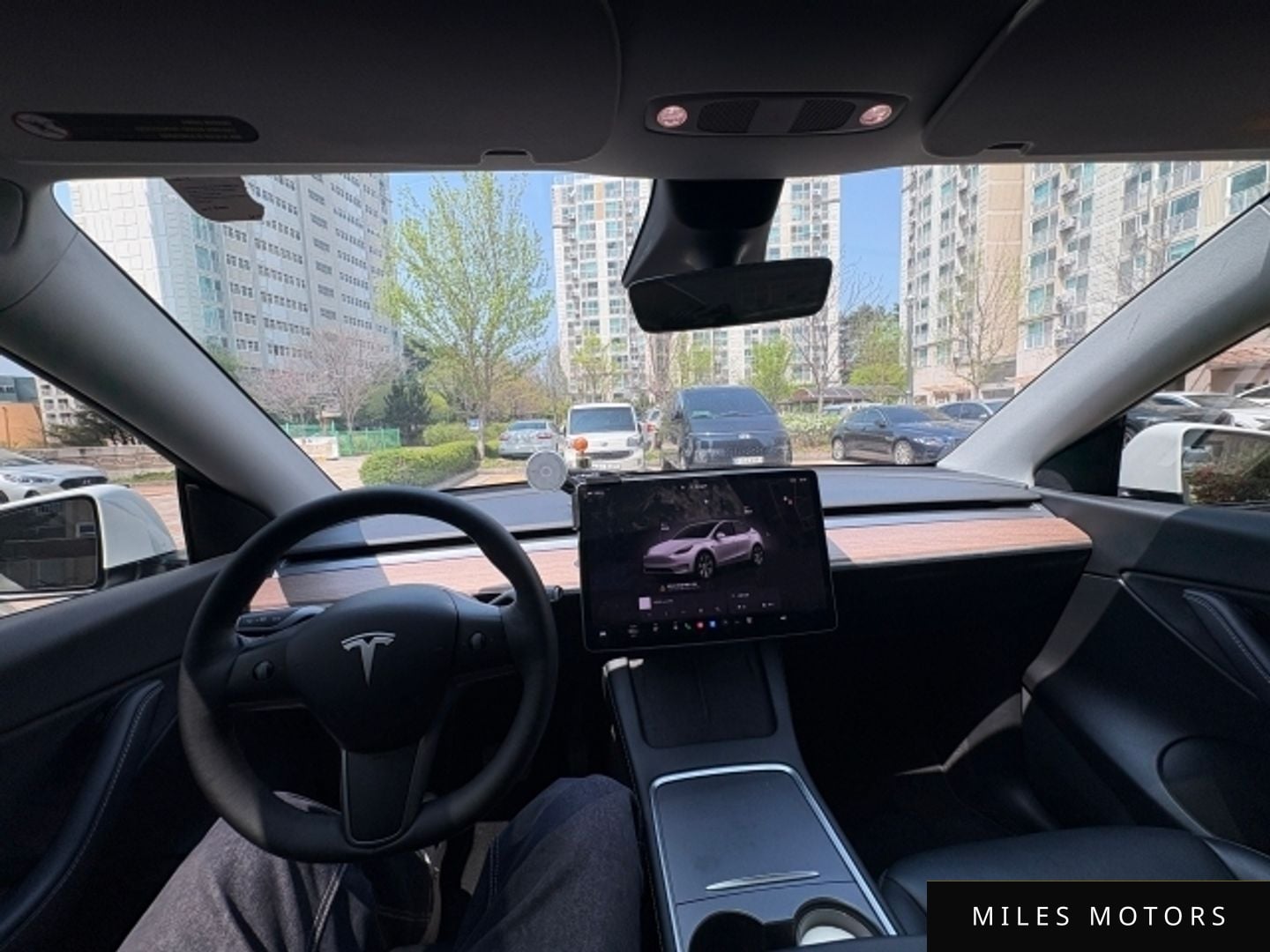 Tesla Model Y 2022 — миниатюра 12