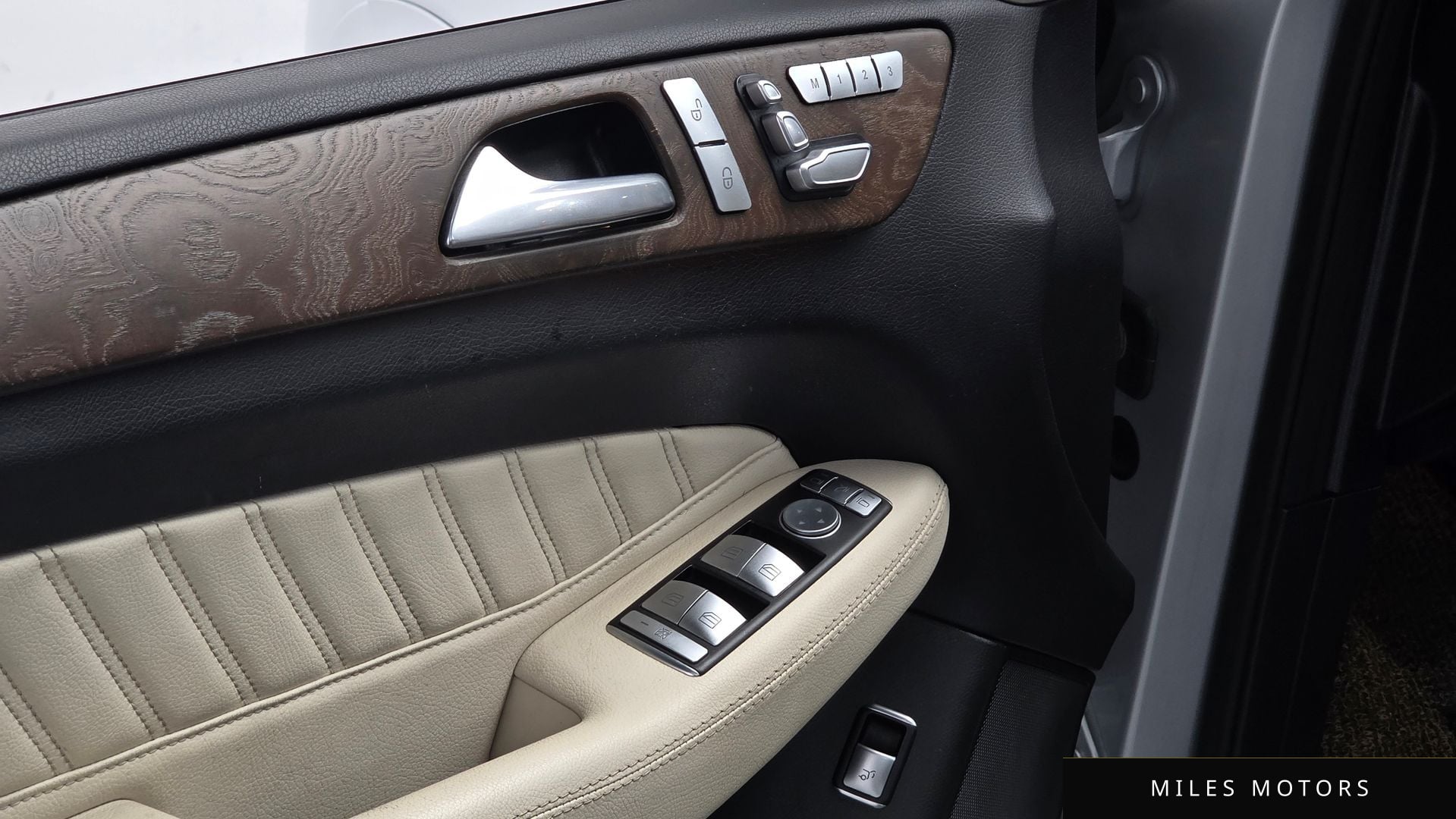Mercedes-Benz GLE-Class W166 2016 — миниатюра 16