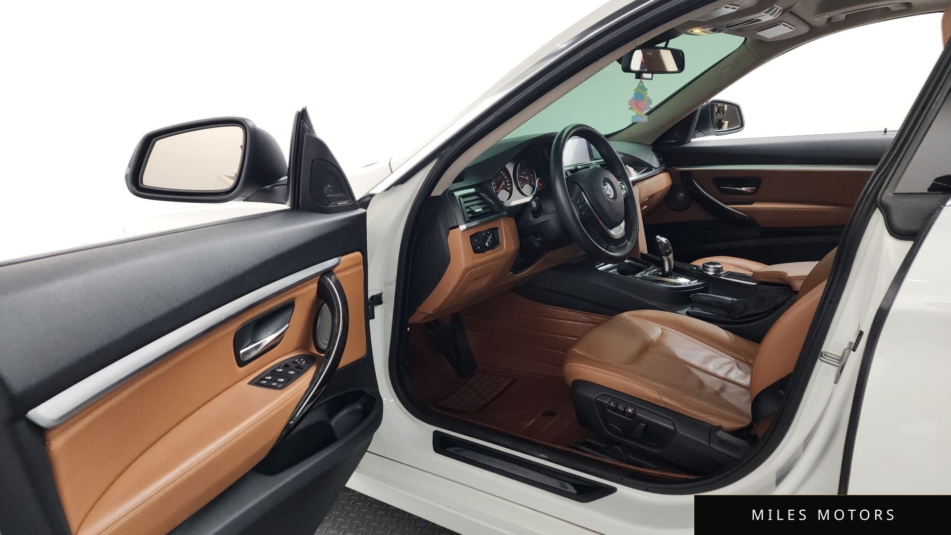 BMW 3시리즈 GT (F34) 2014 — миниатюра 10