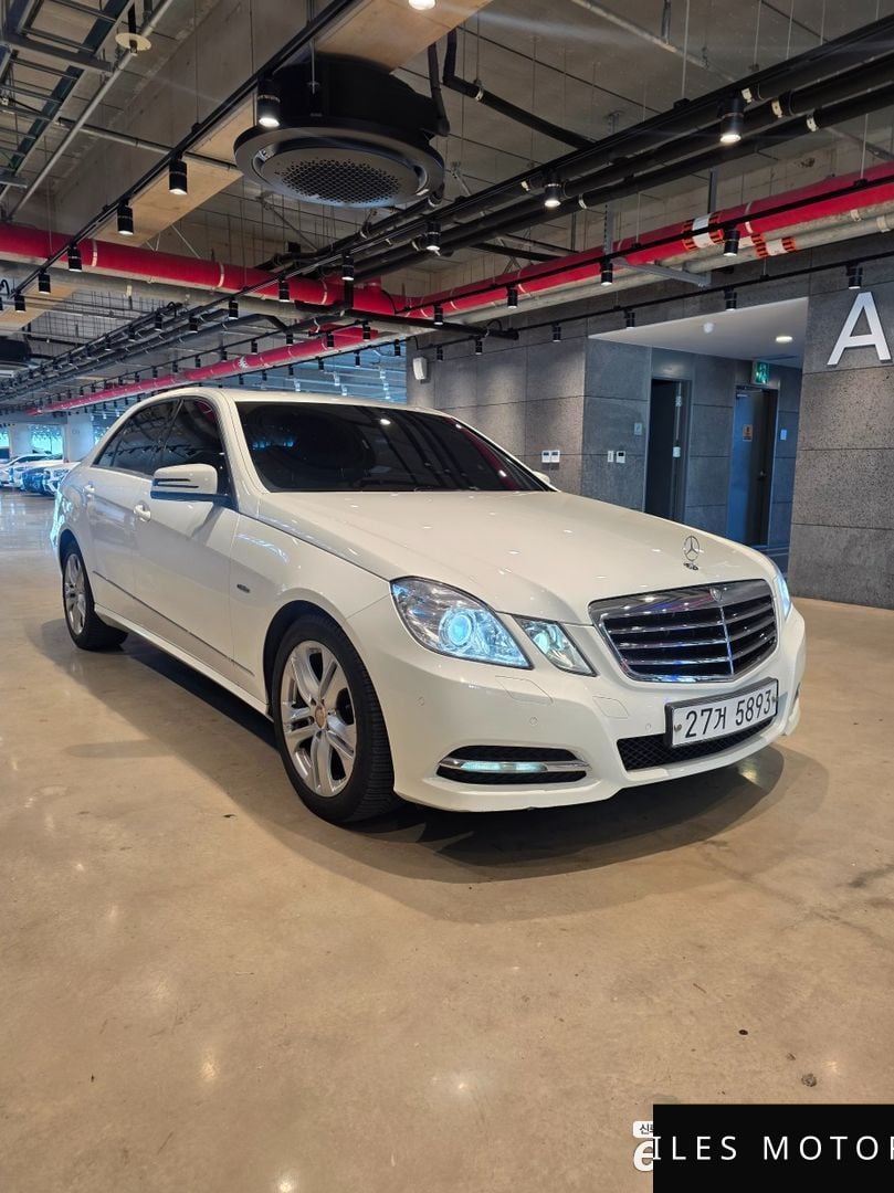 Mercedes-Benz E-Class W212 2011 — миниатюра 2