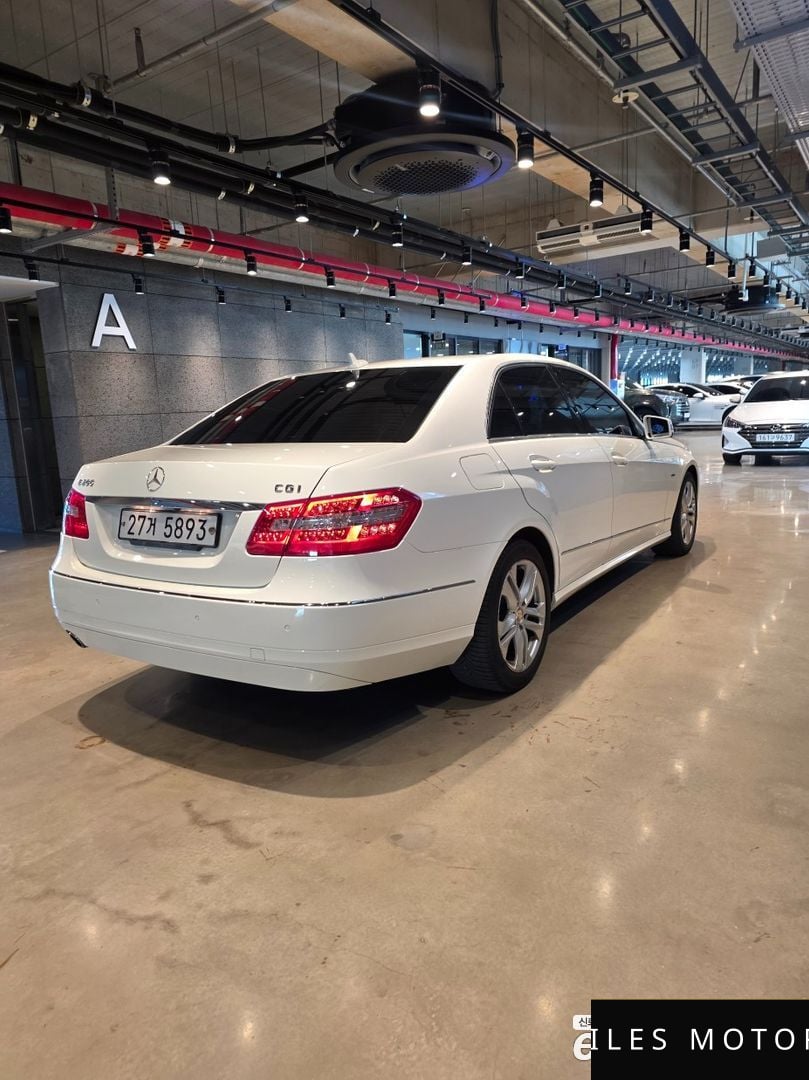 Mercedes-Benz E-Class W212 2011 — миниатюра 5