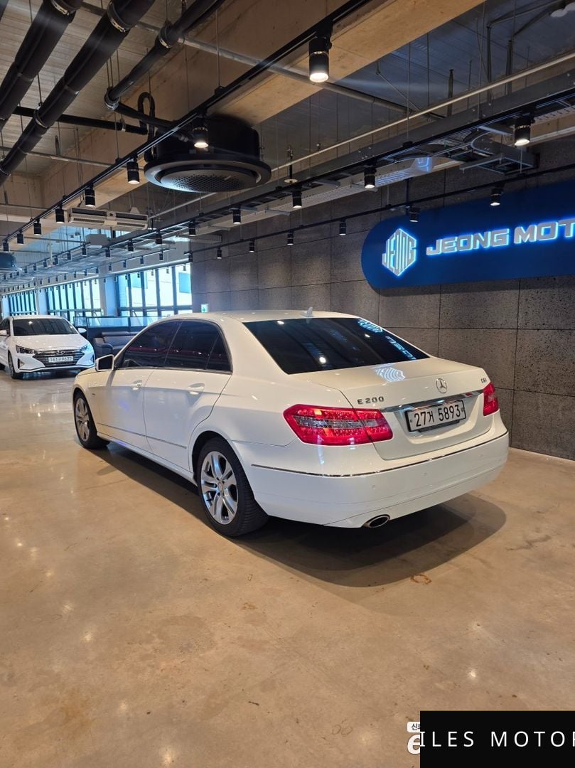 Mercedes-Benz E-Class W212 2011 — миниатюра 6