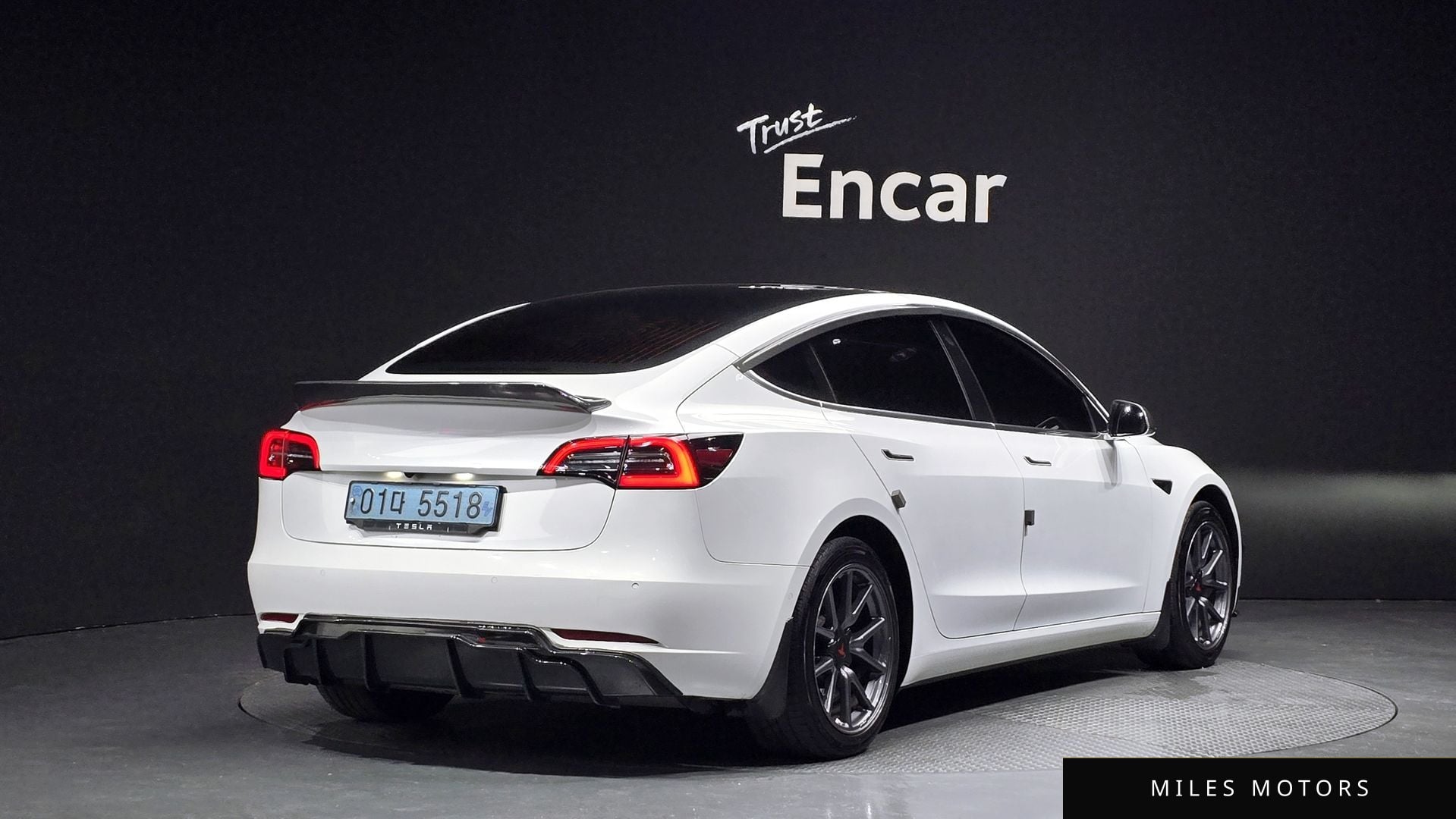 Tesla 모델 3 2020 — миниатюра 2