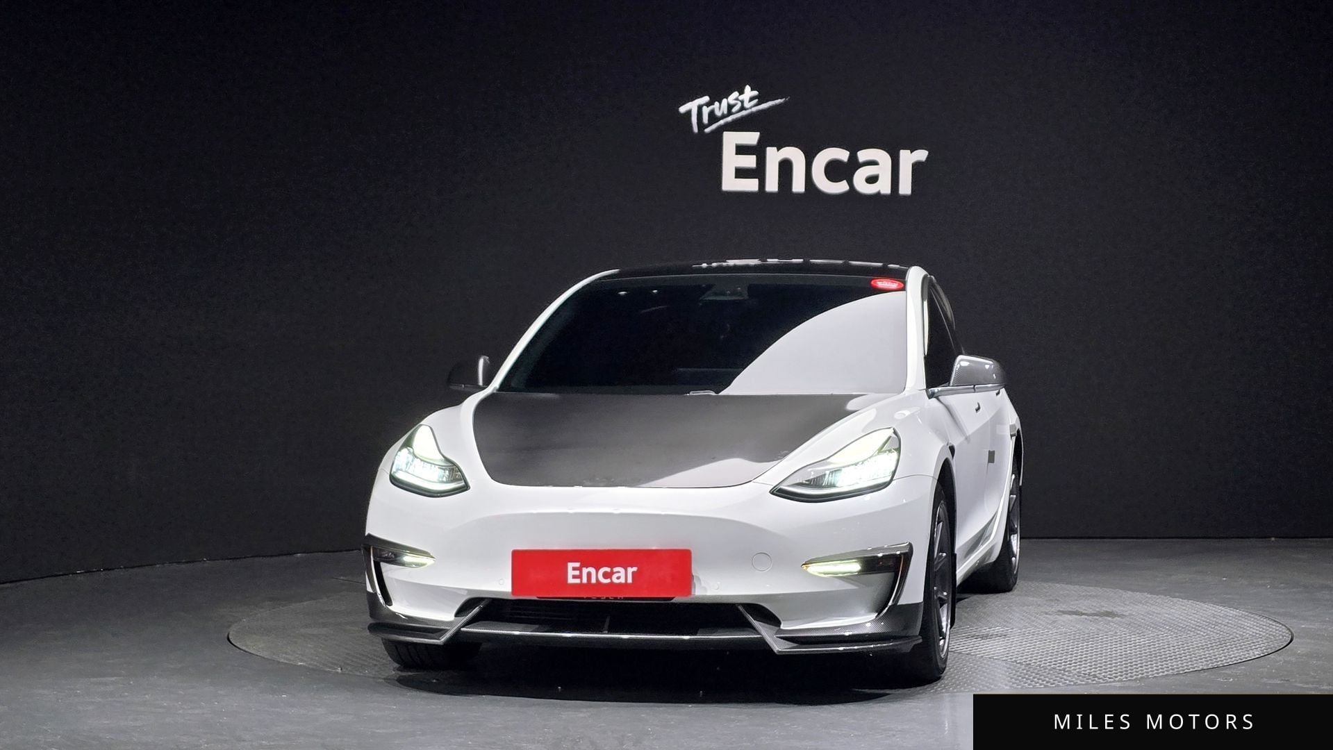 Tesla 모델 3 2020 — миниатюра 3