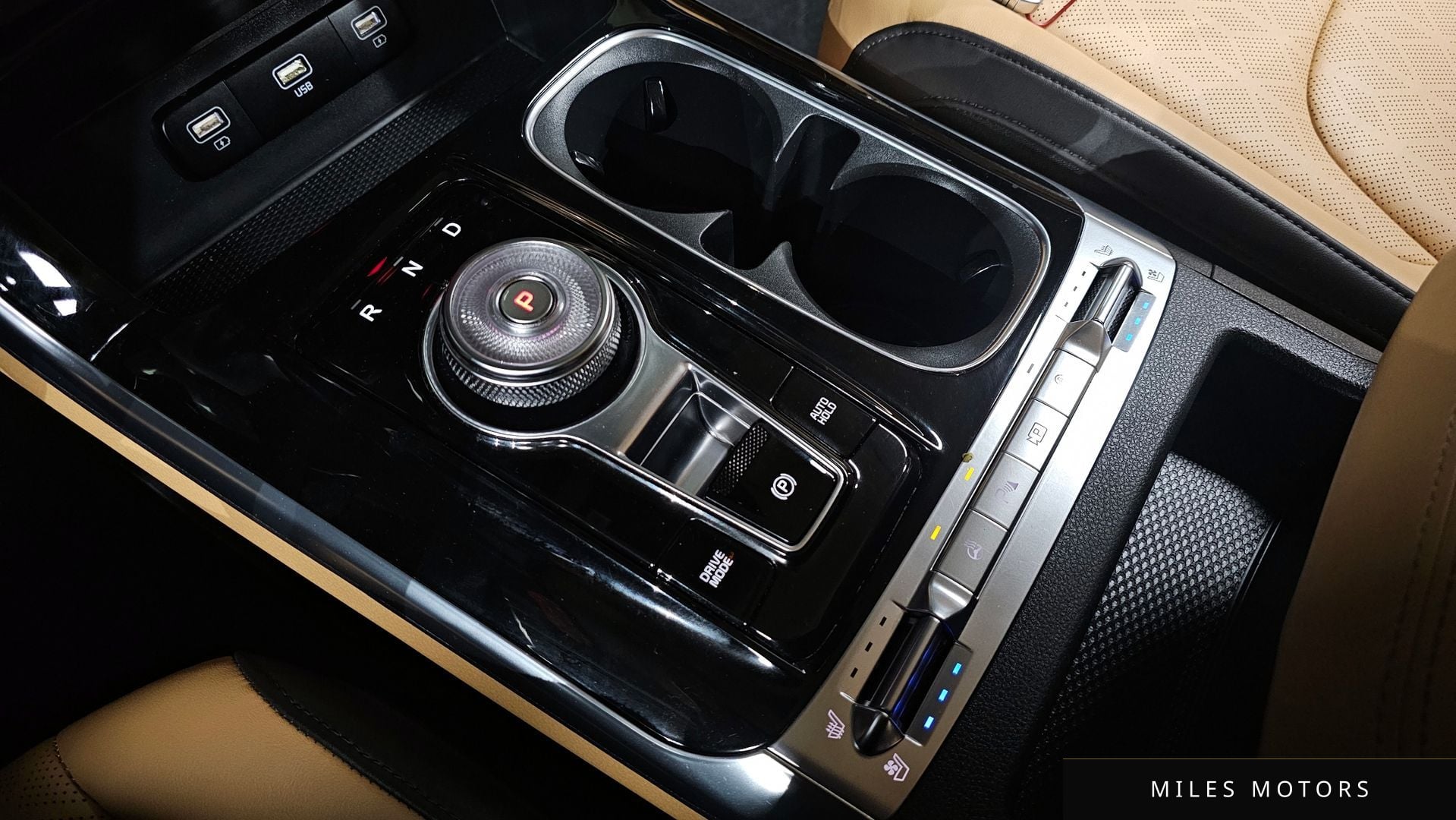 Kia Carnival 2021 — миниатюра 11