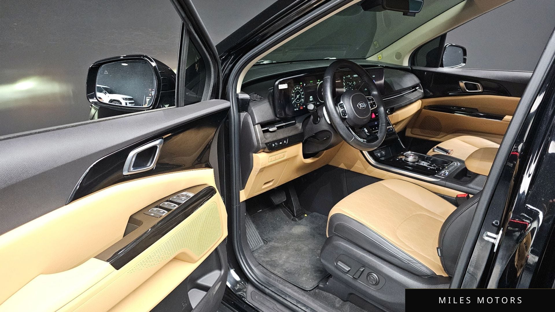 Kia Carnival 2021 — миниатюра 12