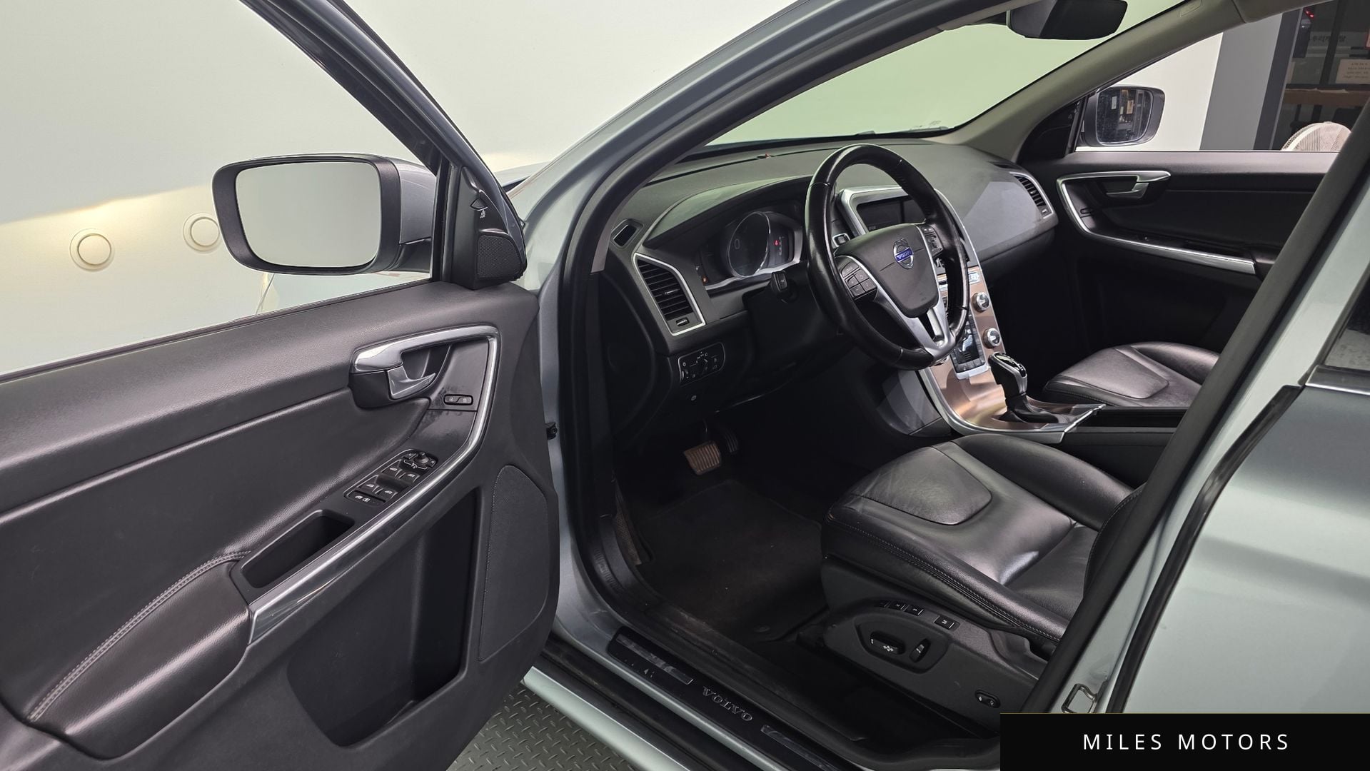 Volvo XC60 2017 — миниатюра 10